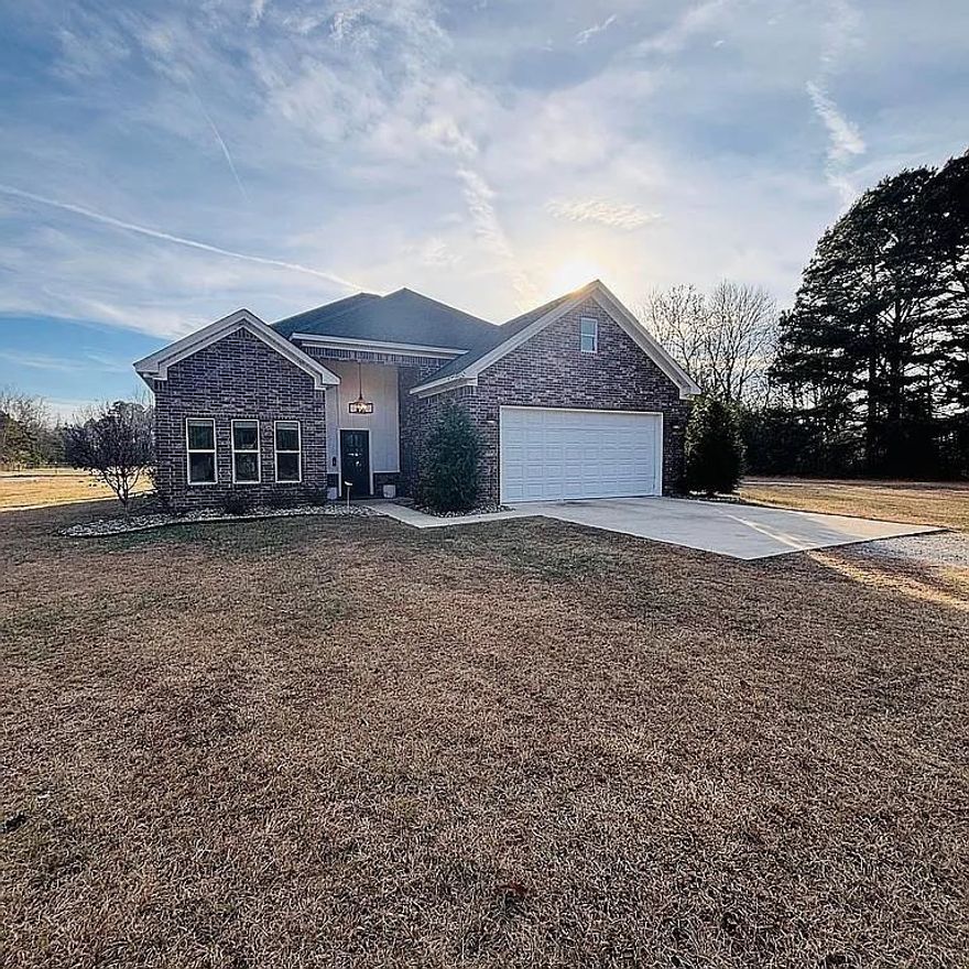 Sold before listed. Beautiful home on 6.56 +/- acres. Located 15 minutes from Jacksonville, Cabot, Lonoke, and North Little Rock!!! (Lonoke School District). Has 2 shops on the property, 30x40 and 20x24, with a fenced-off portion for animals.