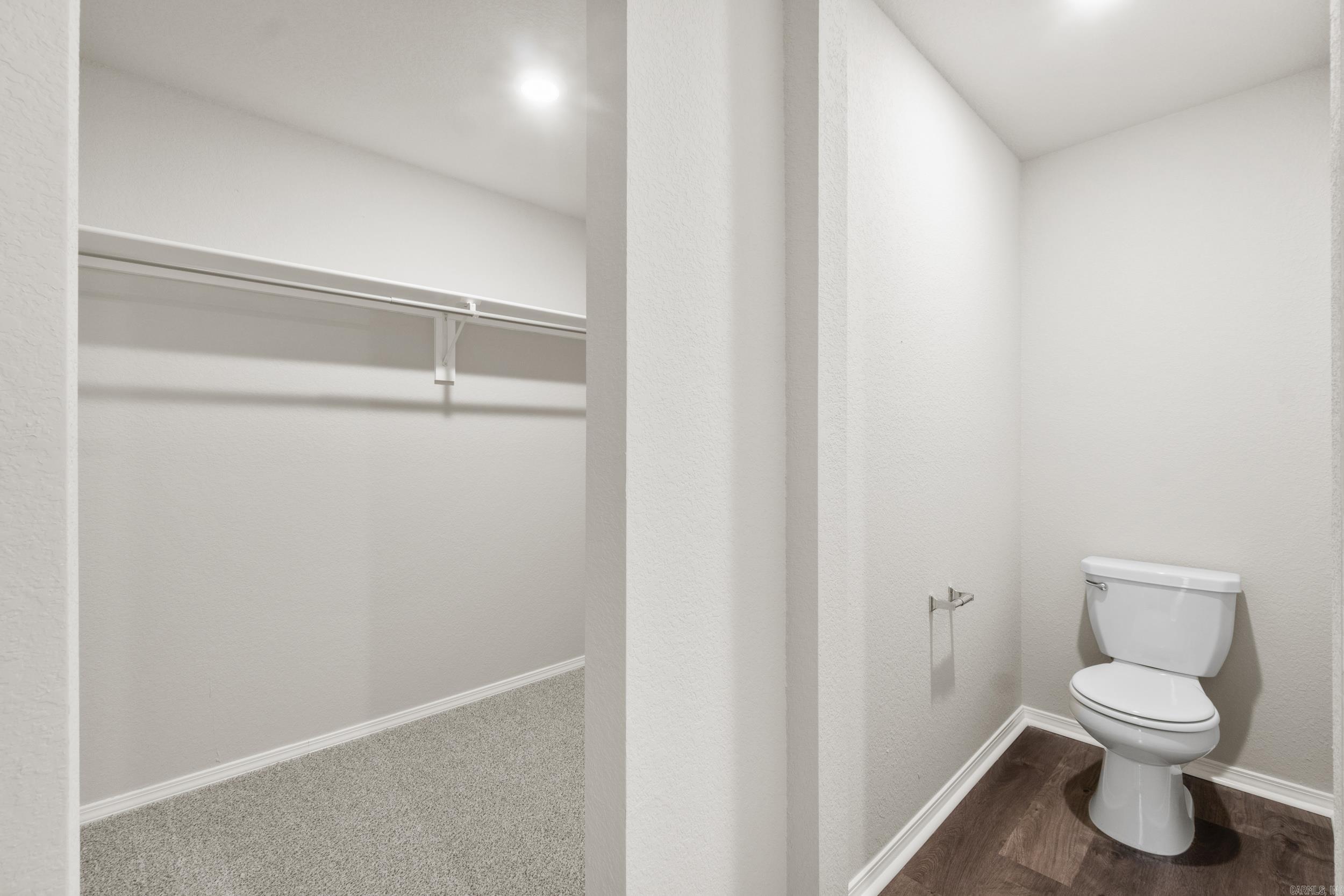 DEERFIELD ESTATES - Residential