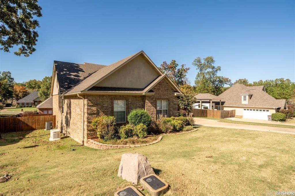 HIGH MEADOW ESTATES - Residential