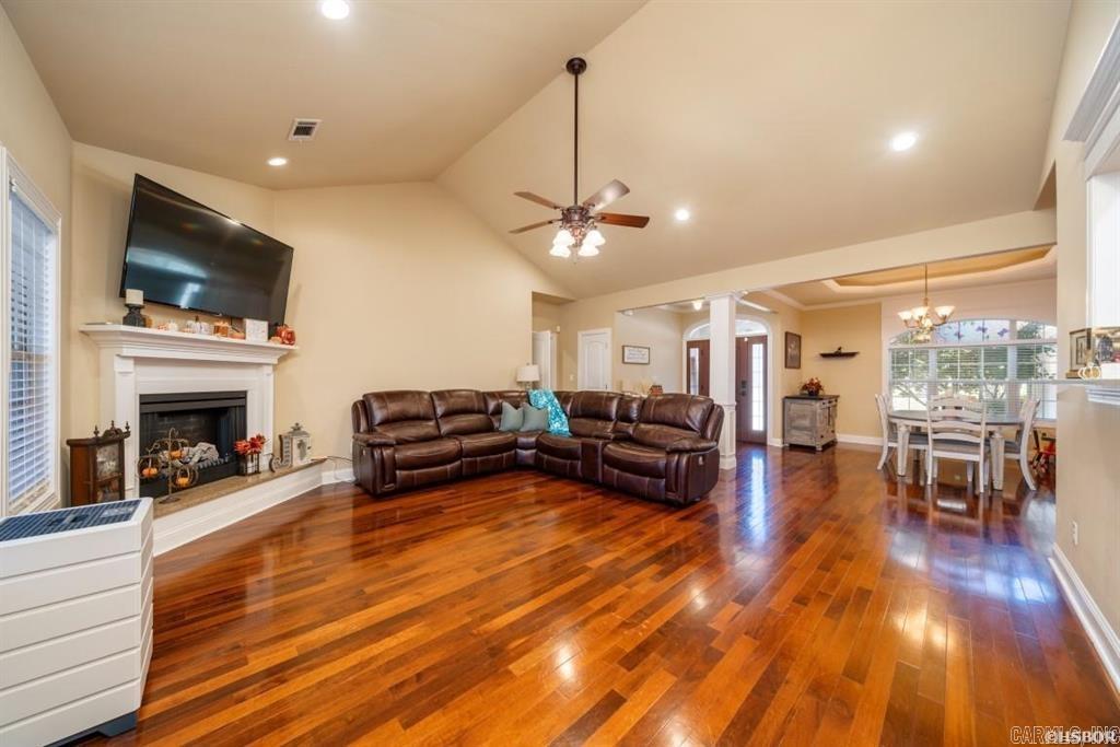 HIGH MEADOW ESTATES - Residential