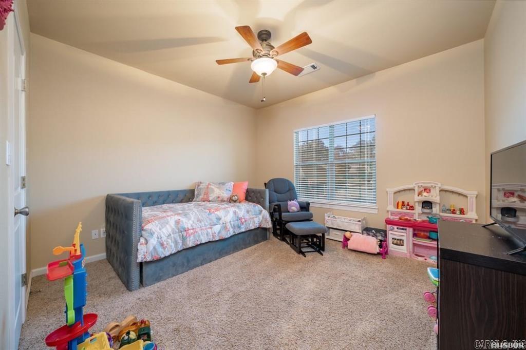 HIGH MEADOW ESTATES - Residential