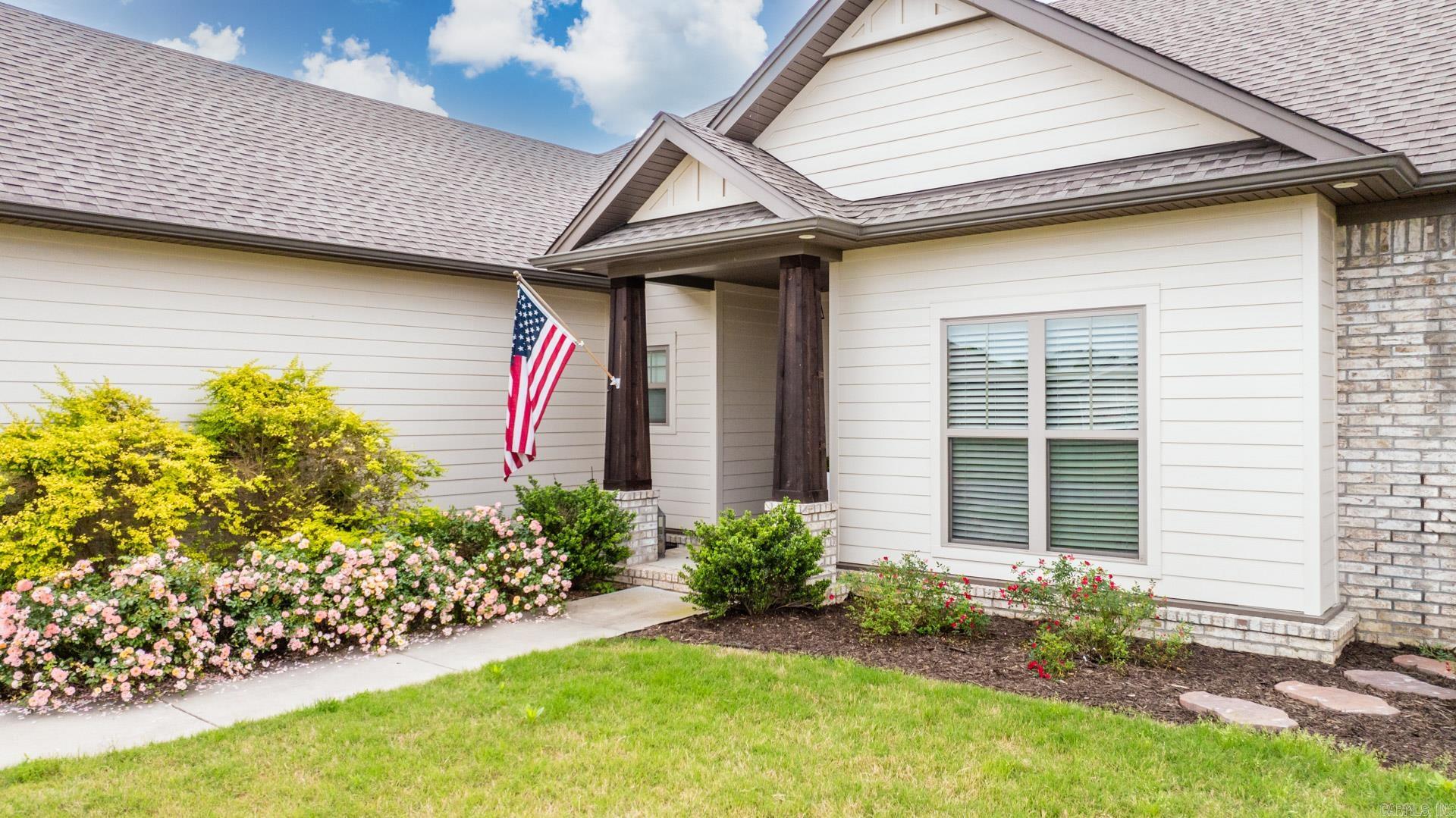 Saddle Creek - Residential