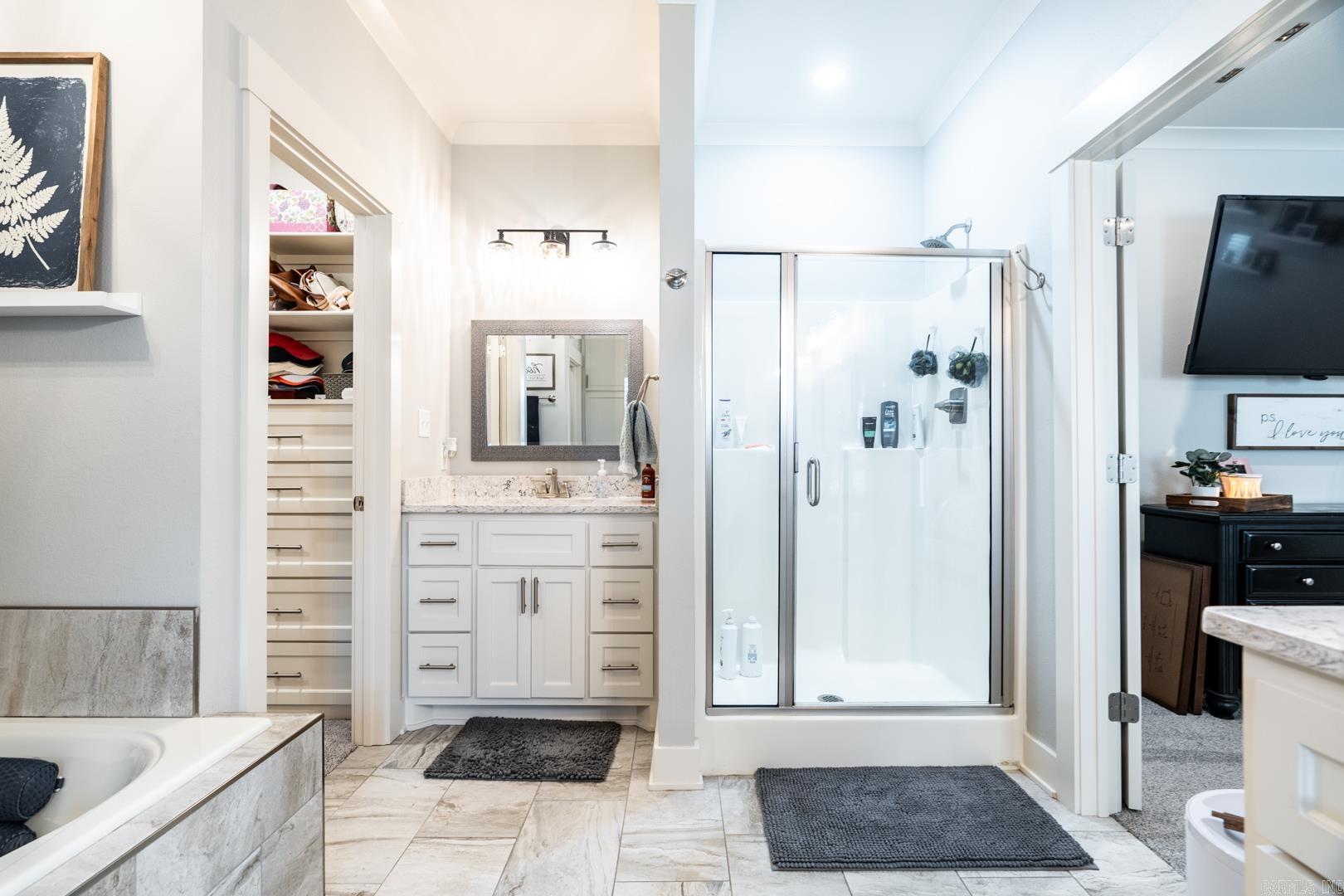 Saddle Creek - Residential