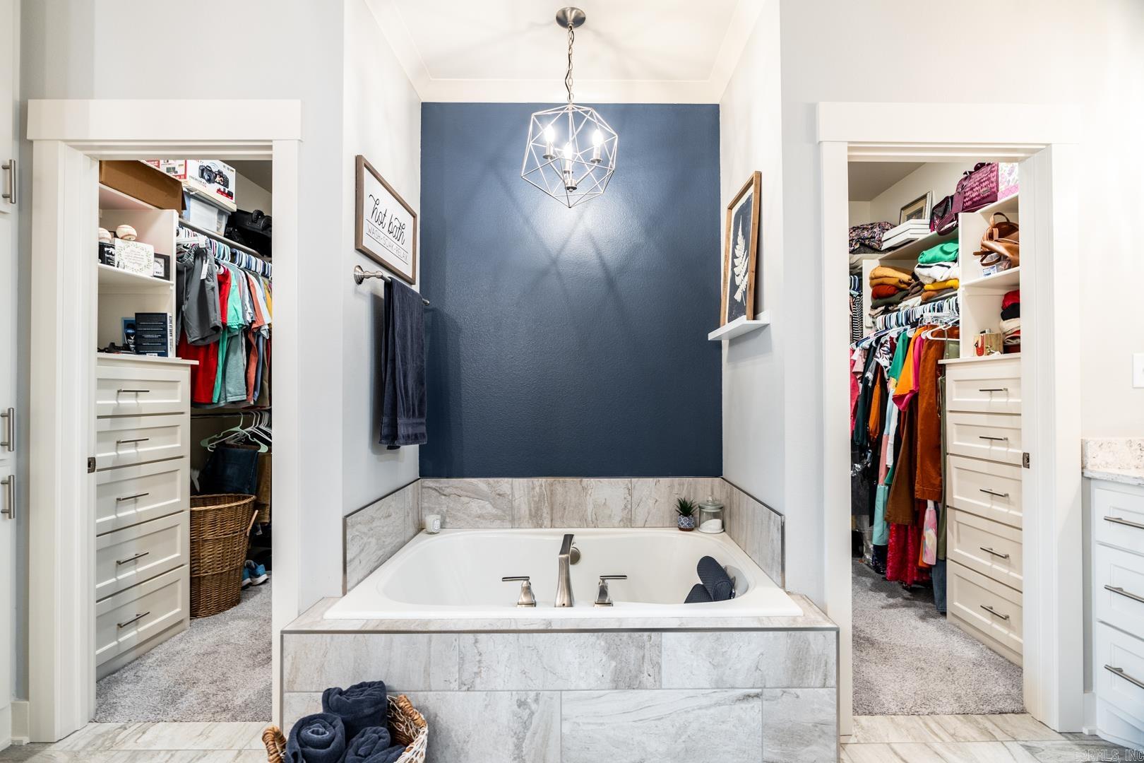 Saddle Creek - Residential