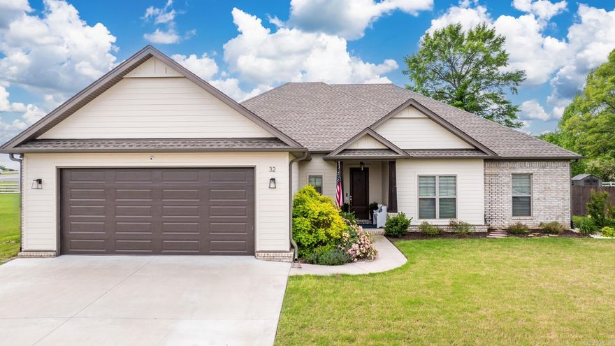 Gorgeous, like new, custom built 4 bed / 2 bath split floor plan home in a very sought after subdivision. Gas stove, large island with a walk-in pantry. Open concept. Large primary bedroom with a wraparound closet and oversized tub. This very well-maintained home is a must see to appreciate all it has to offer.