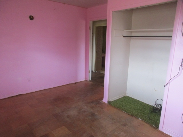 SHADY GROVE - Residential