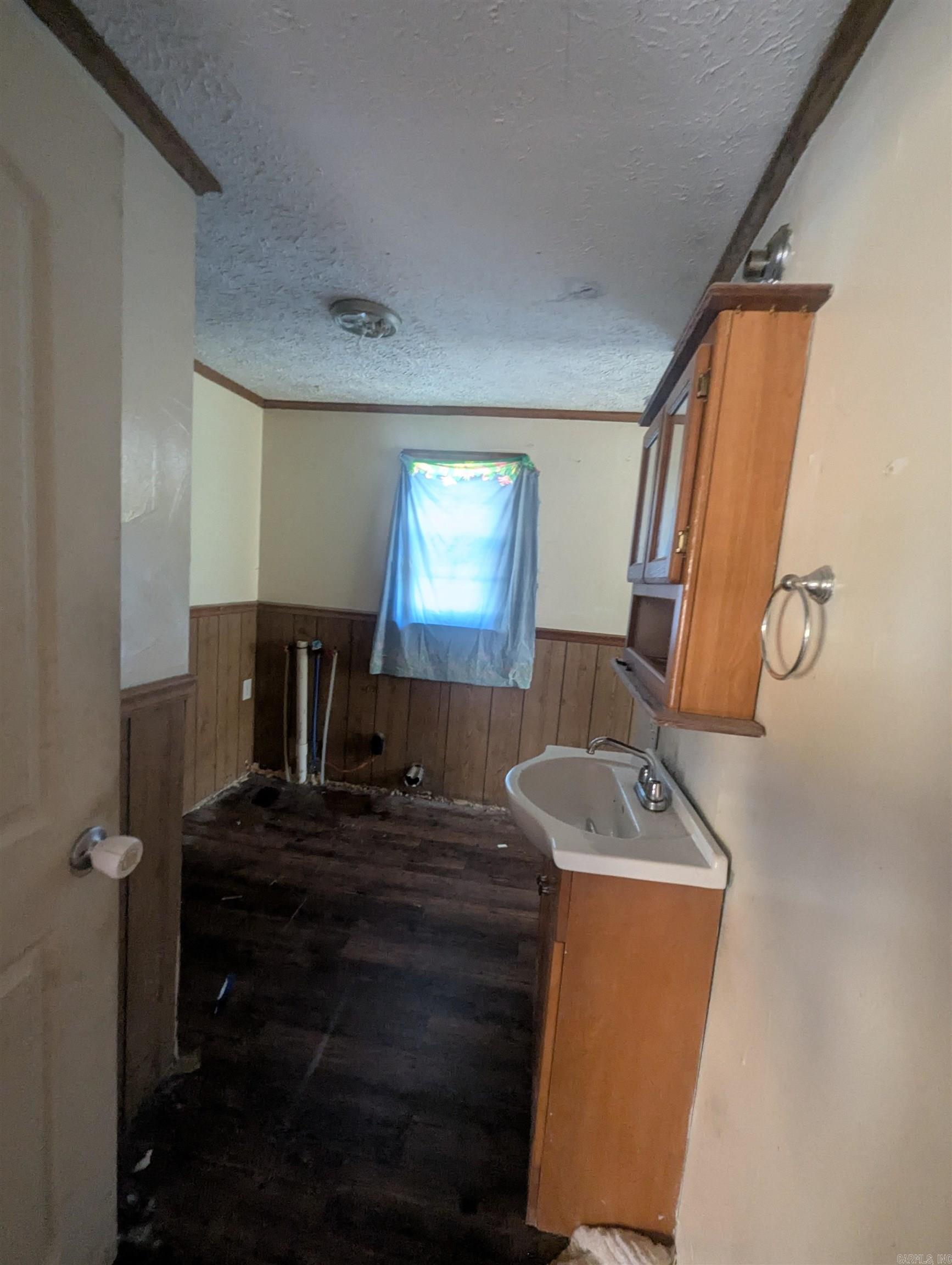 LOONEY - Residential