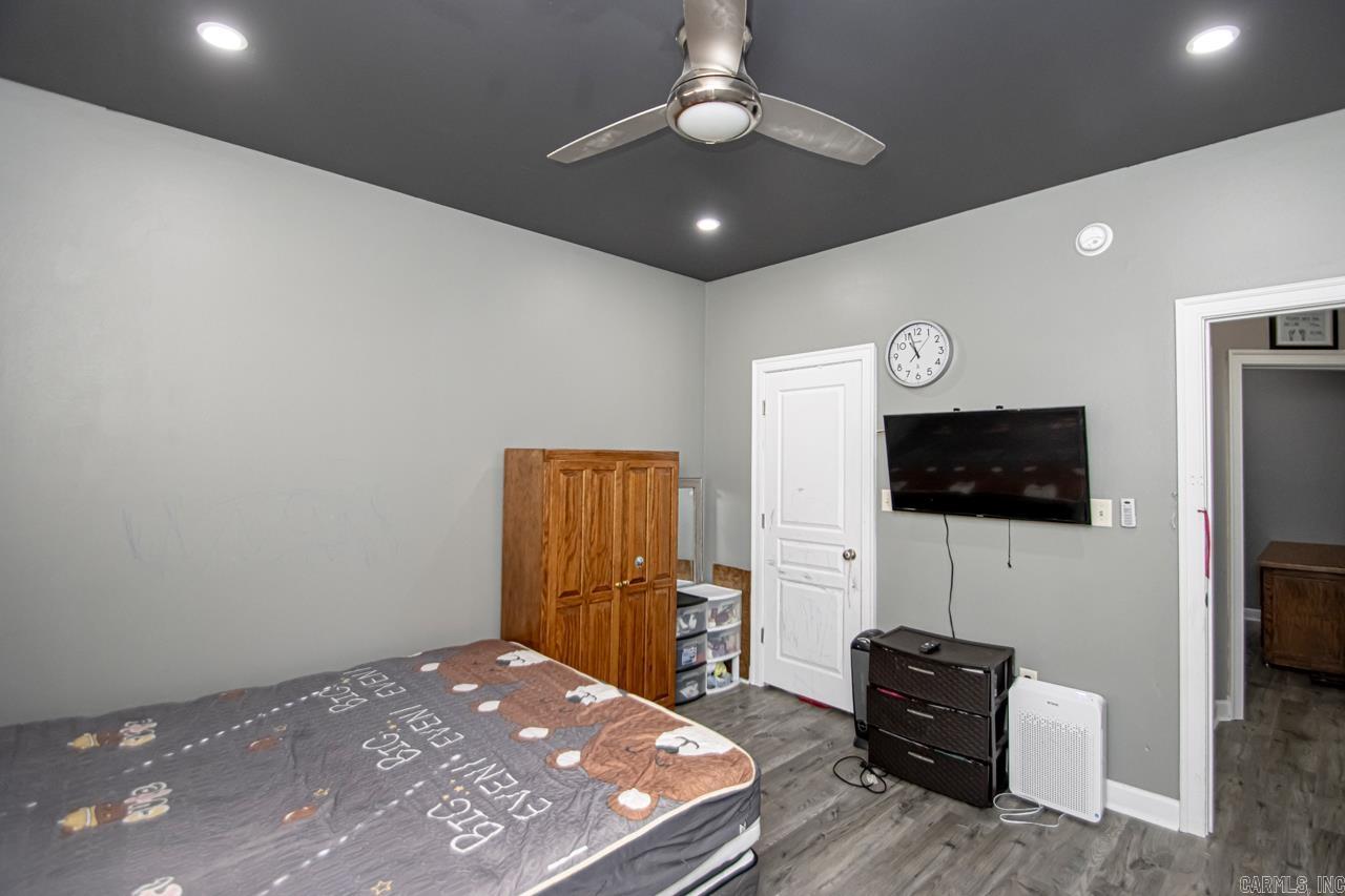 NORTH HILLS - Residential