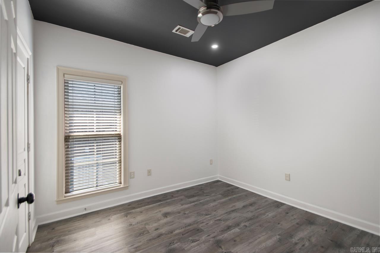 NORTH HILLS - Residential