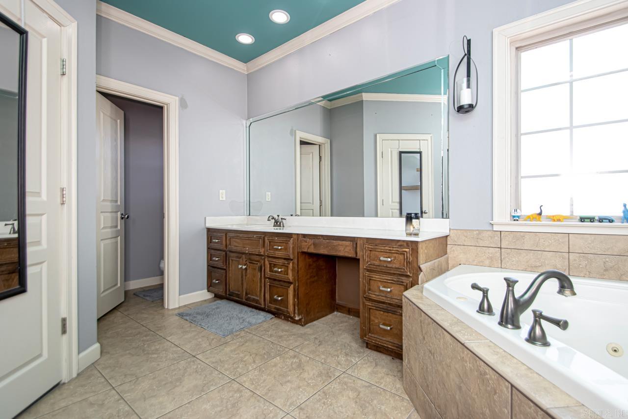 NORTH HILLS - Residential
