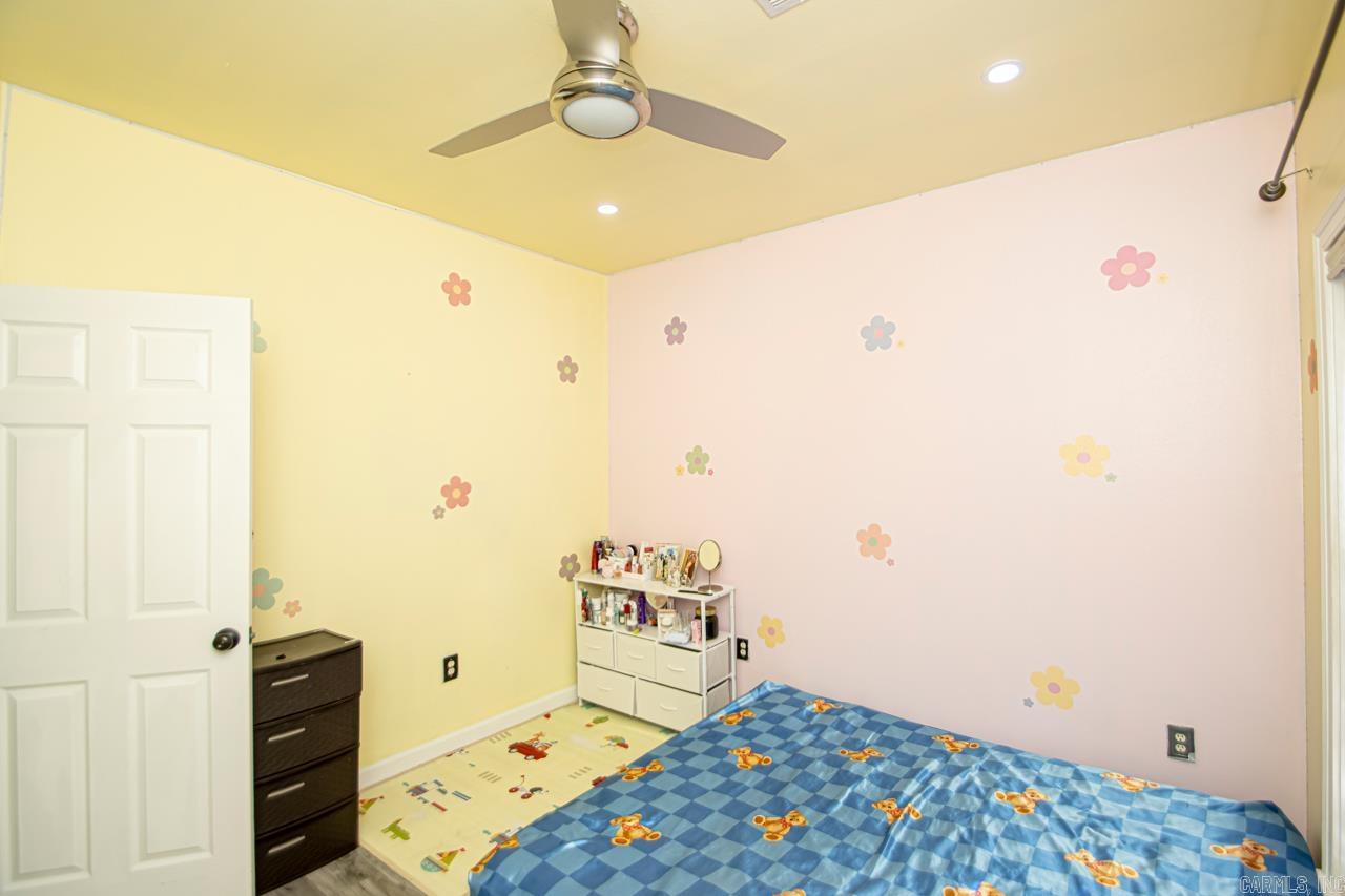 NORTH HILLS - Residential