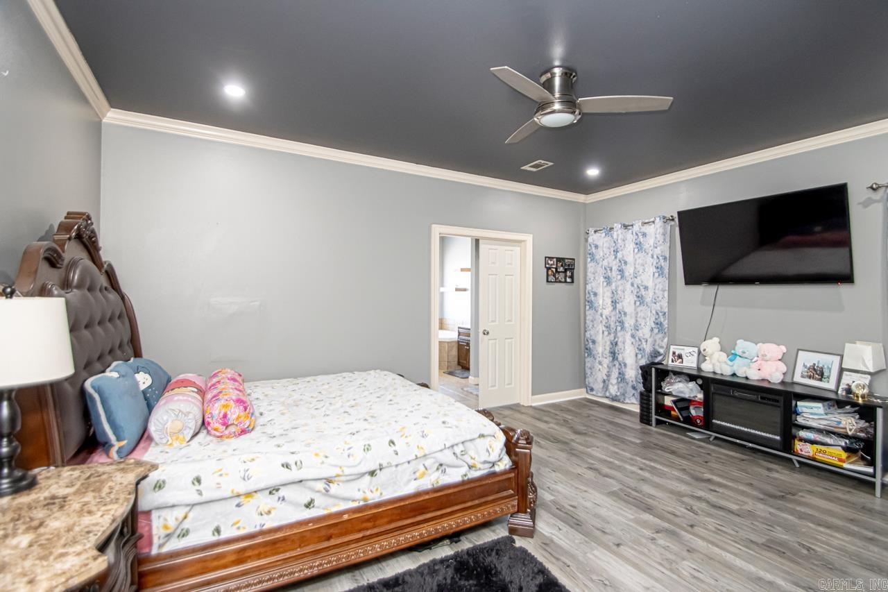 NORTH HILLS - Residential