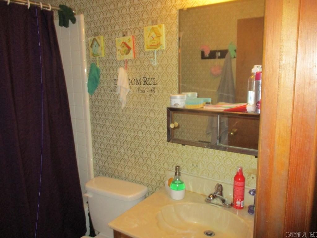 PARK VILLAGE - Residential