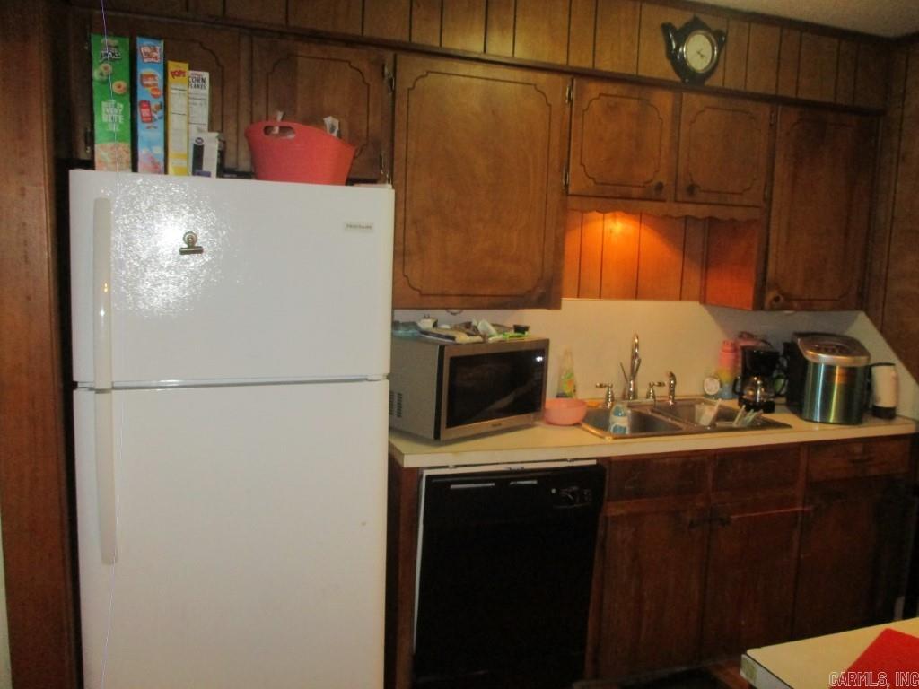 PARK VILLAGE - Residential