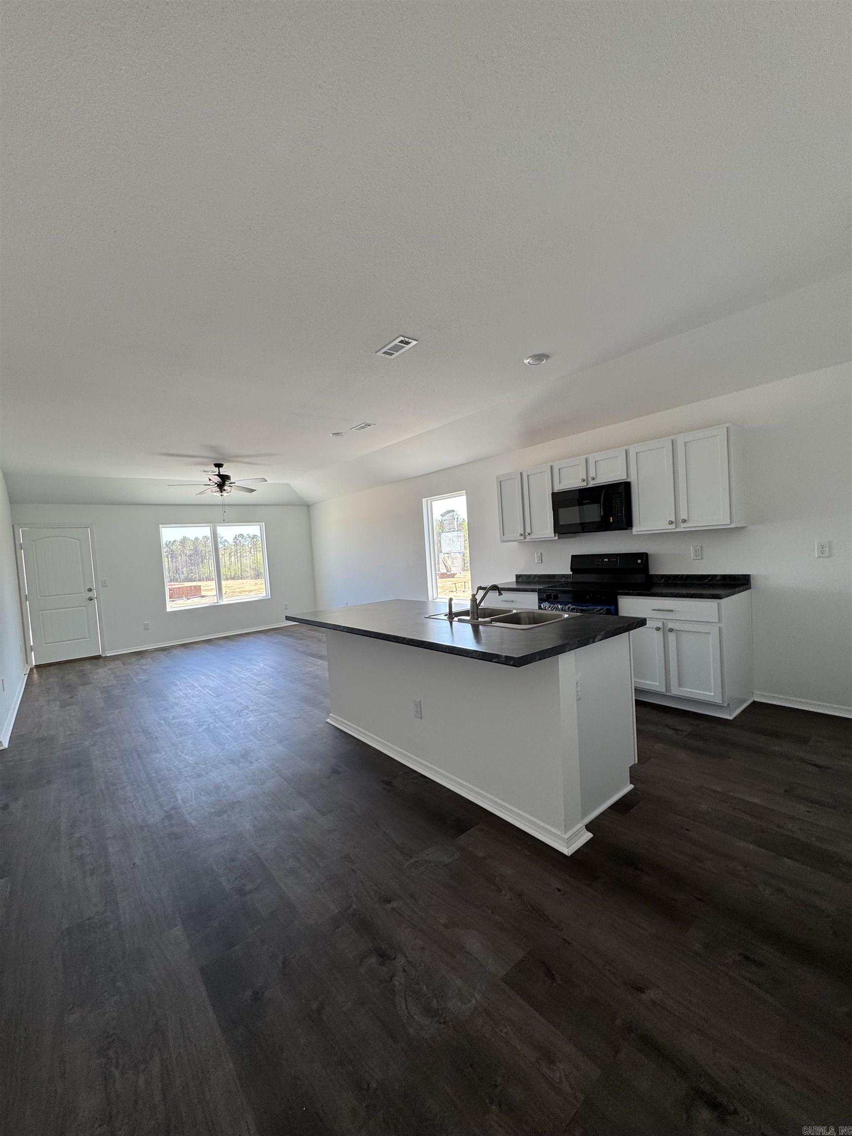 THE MEADOWS - Residential