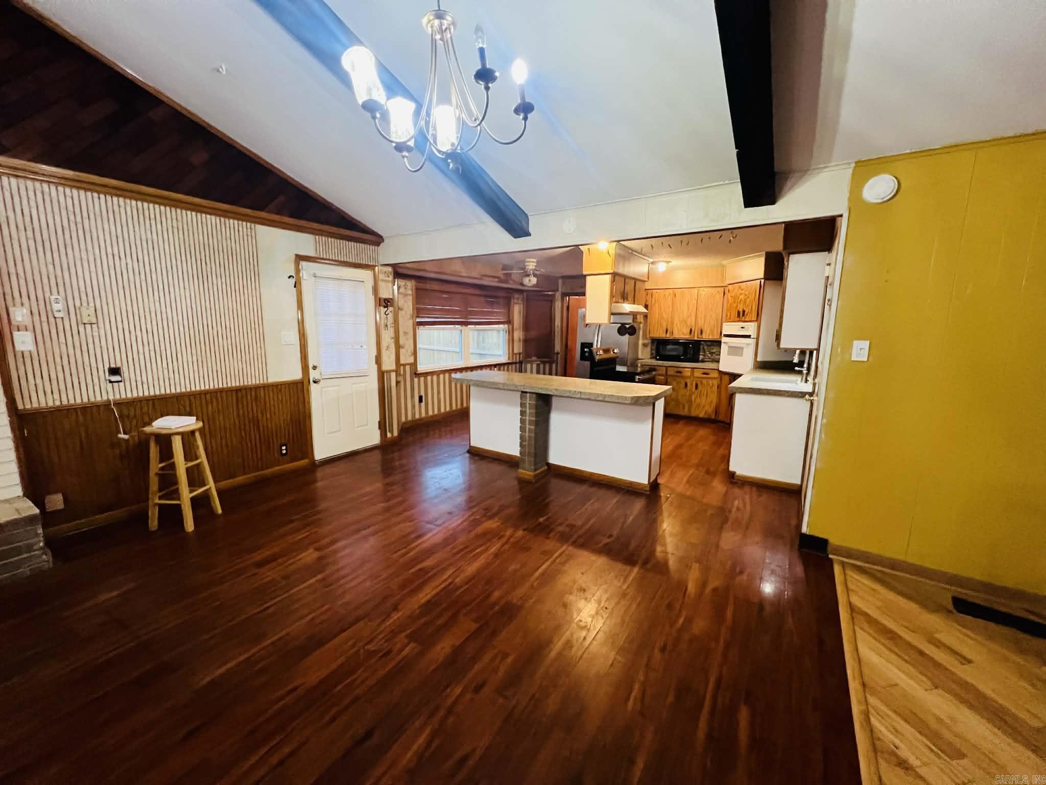 FOXWOOD J - Residential