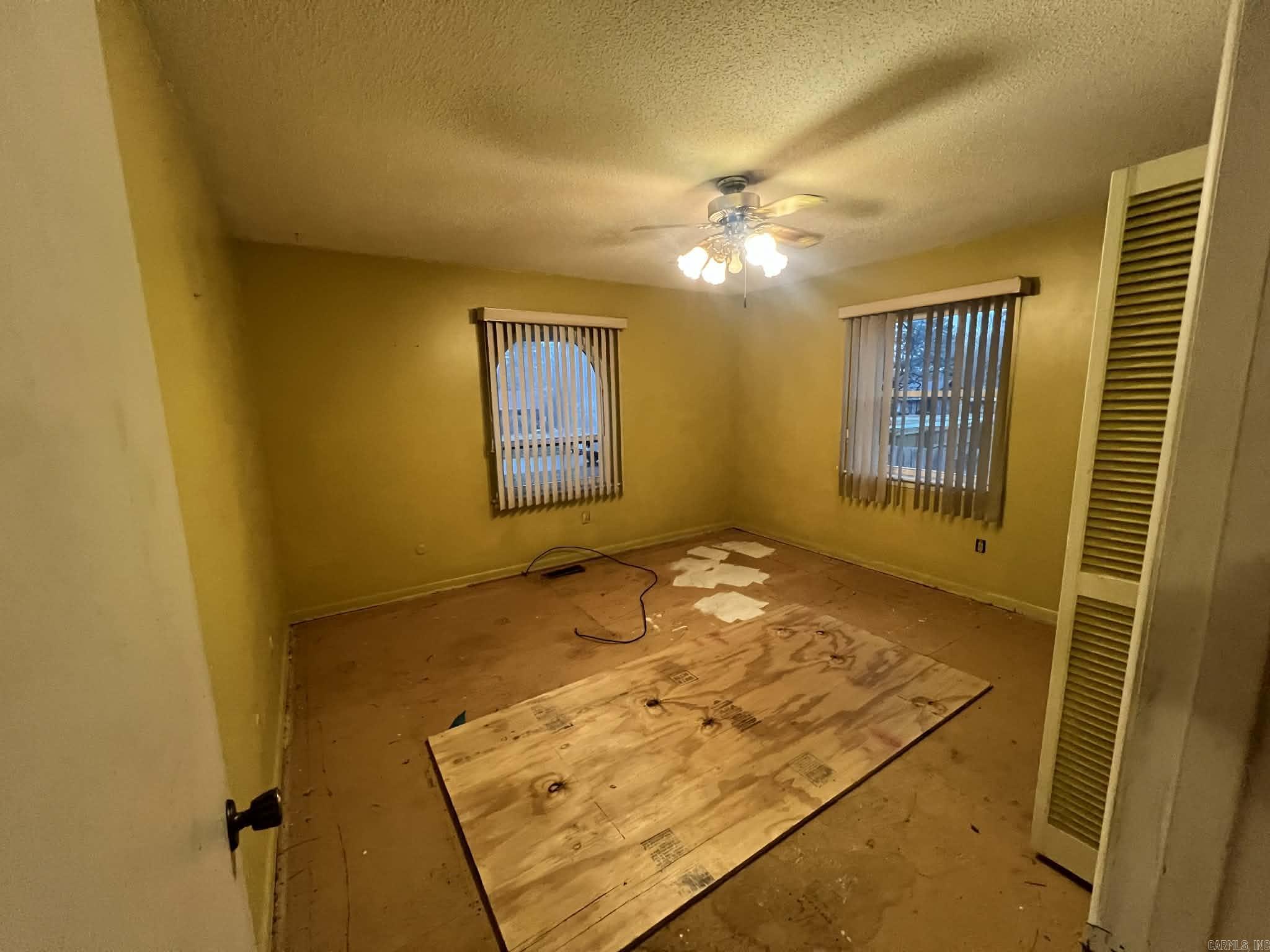 FOXWOOD J - Residential