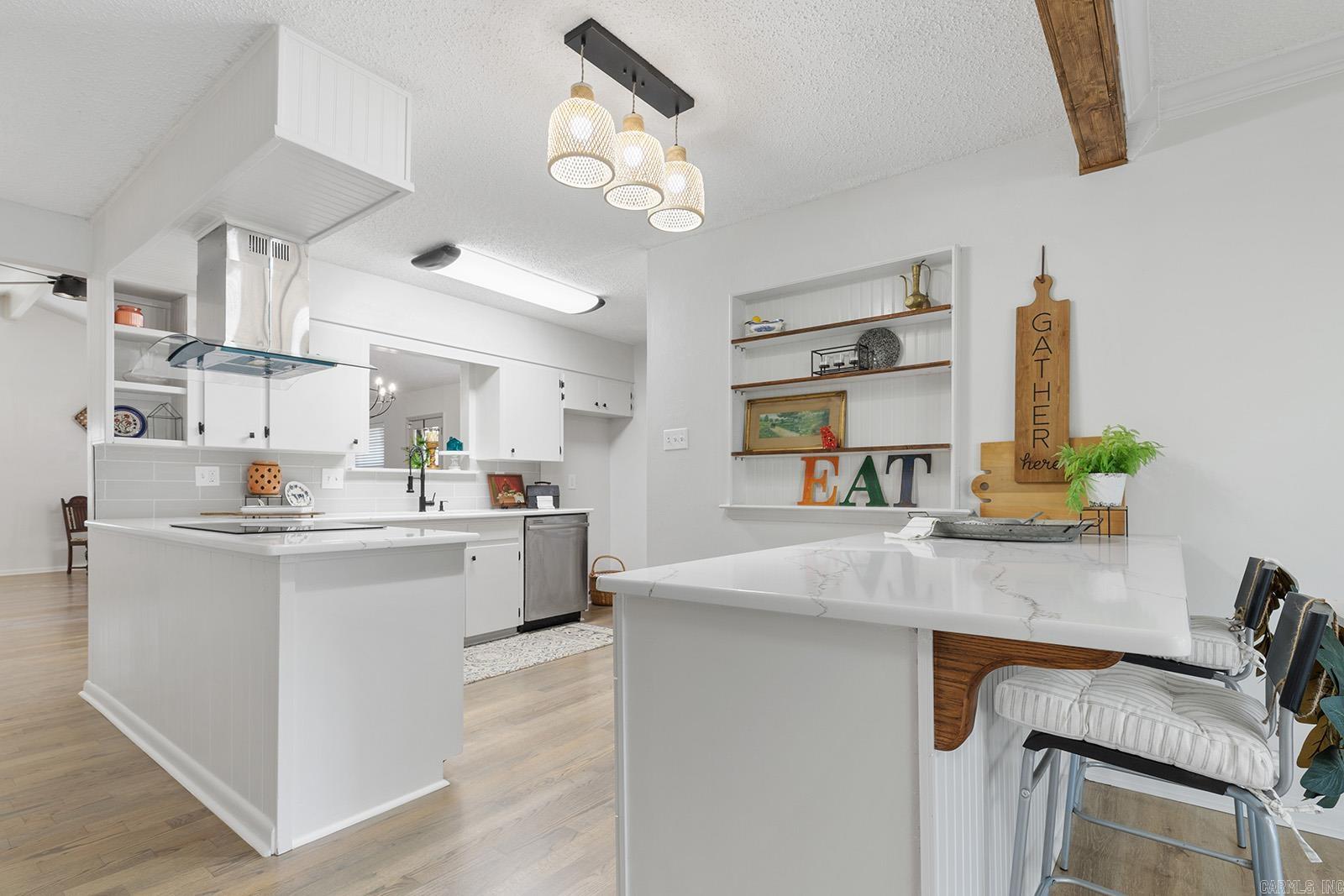 LAKEWOOD NE - Residential