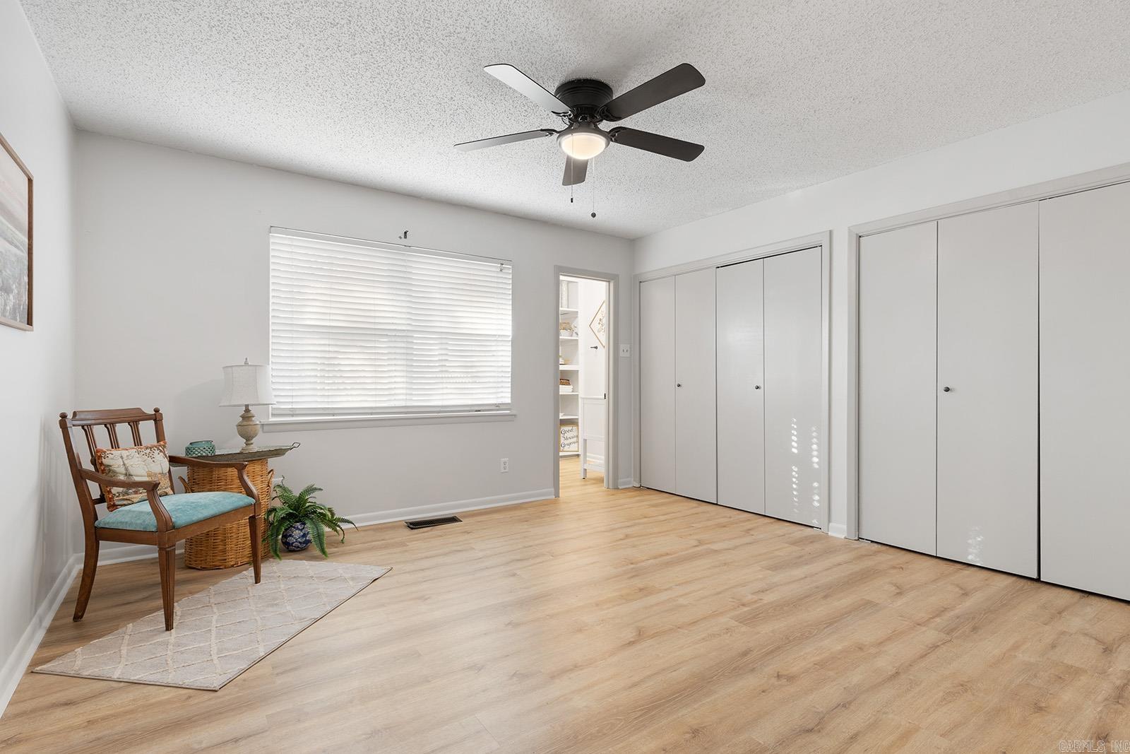 LAKEWOOD NE - Residential