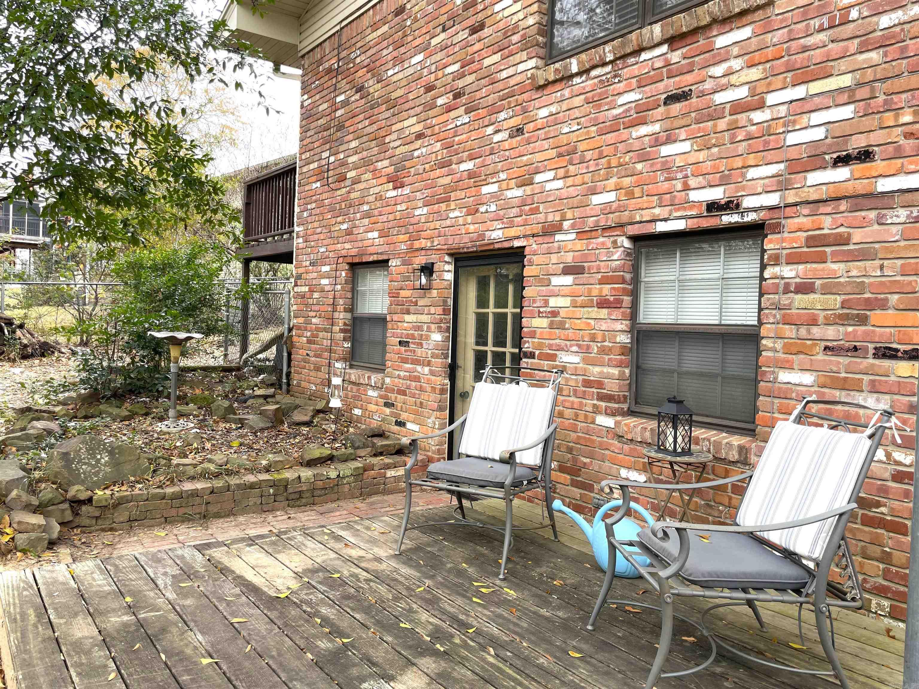 LAKEWOOD NE - Residential