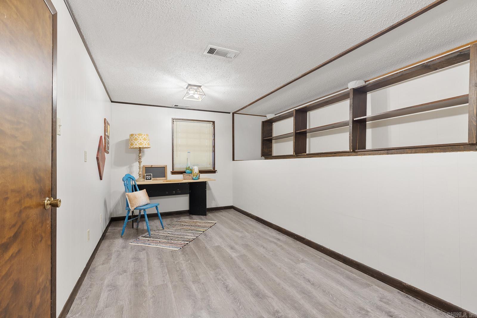 LAKEWOOD NE - Residential