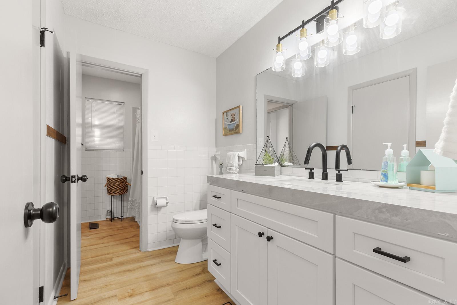 LAKEWOOD NE - Residential