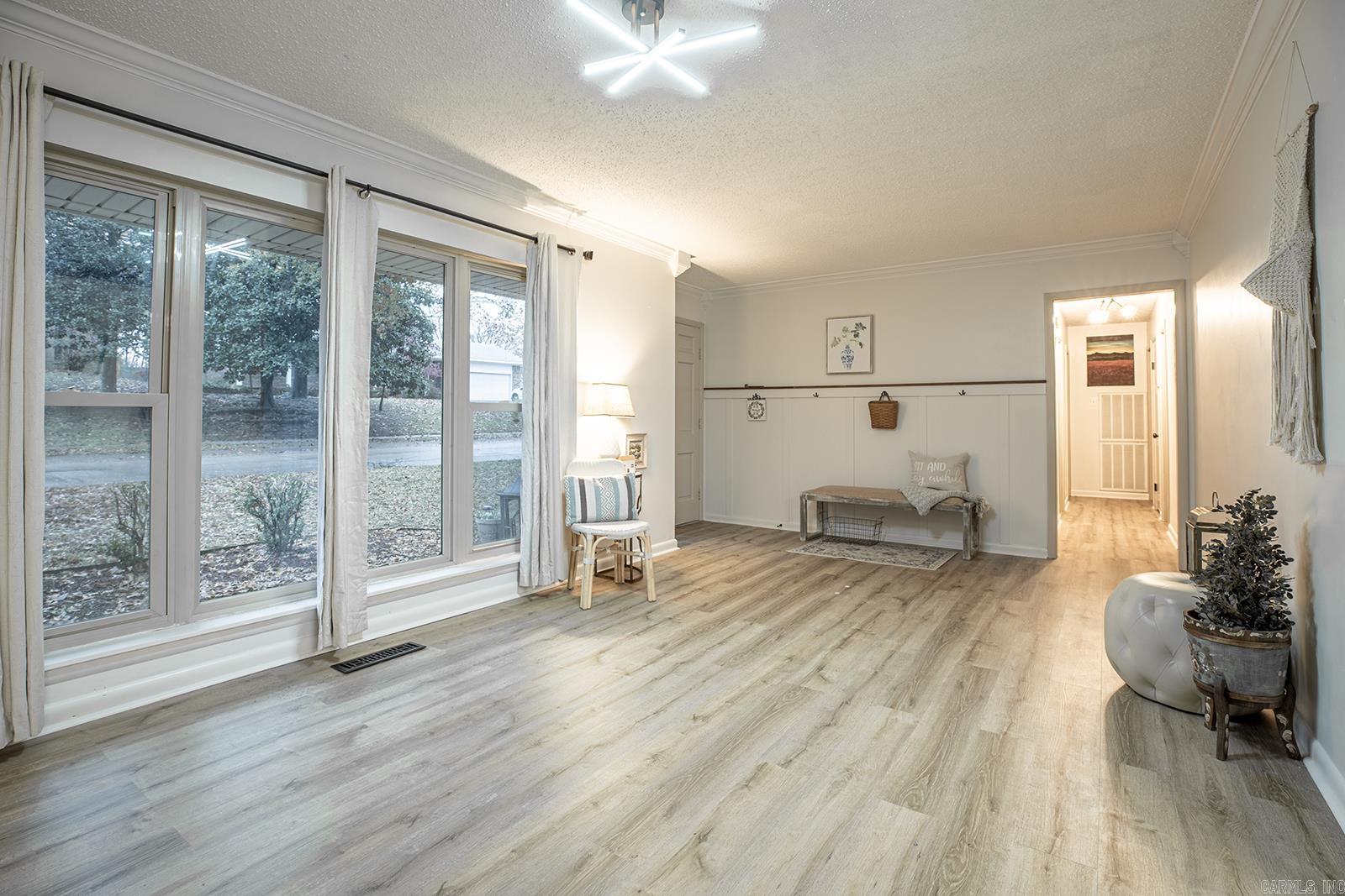 LAKEWOOD NE - Residential