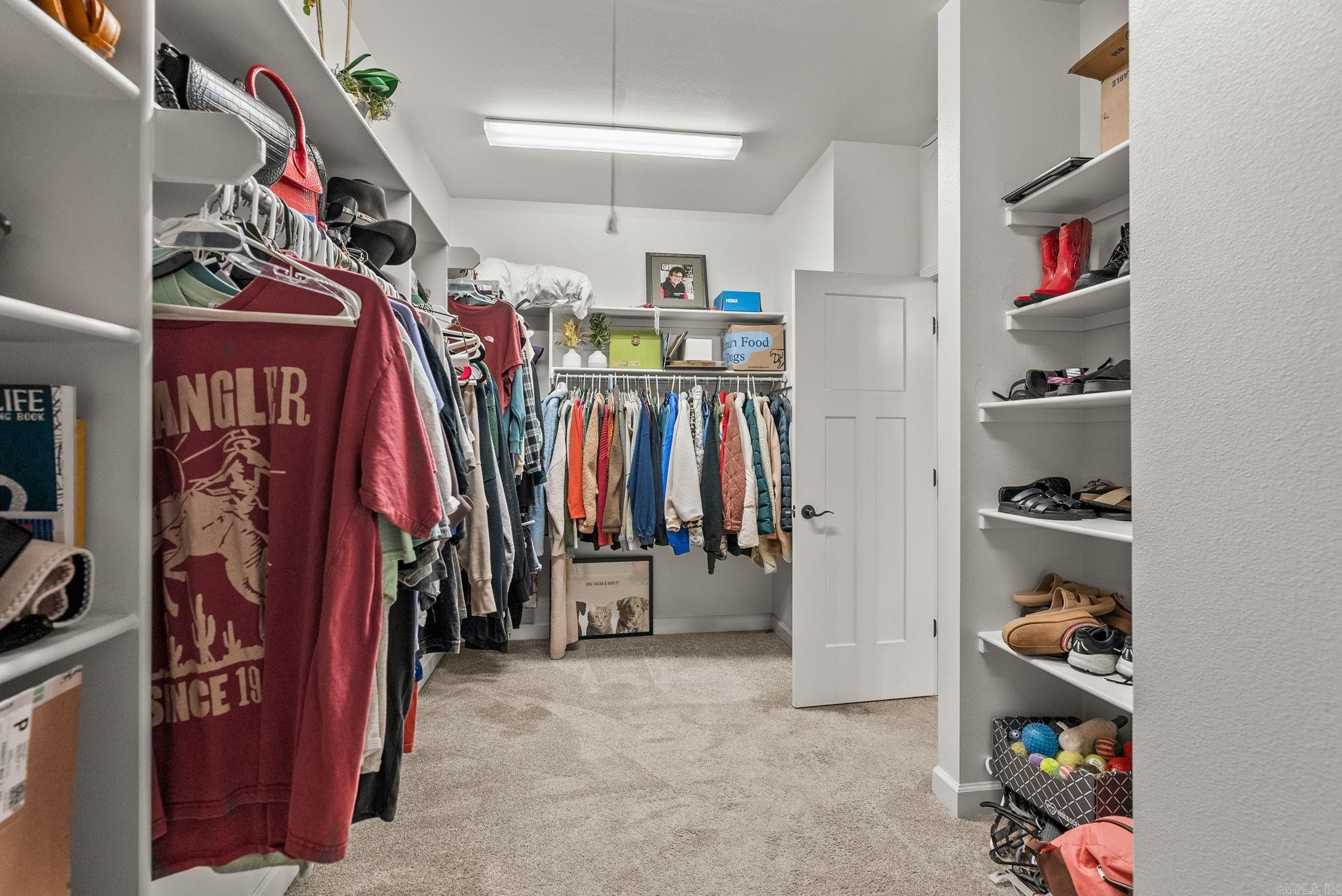 THE VILLAGES OF WELLINGTON - Residential