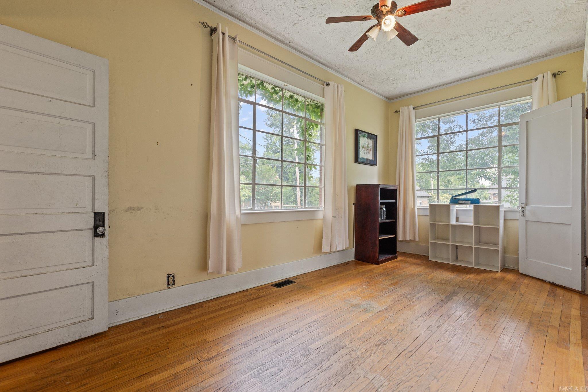 Oak Terrace - Residential