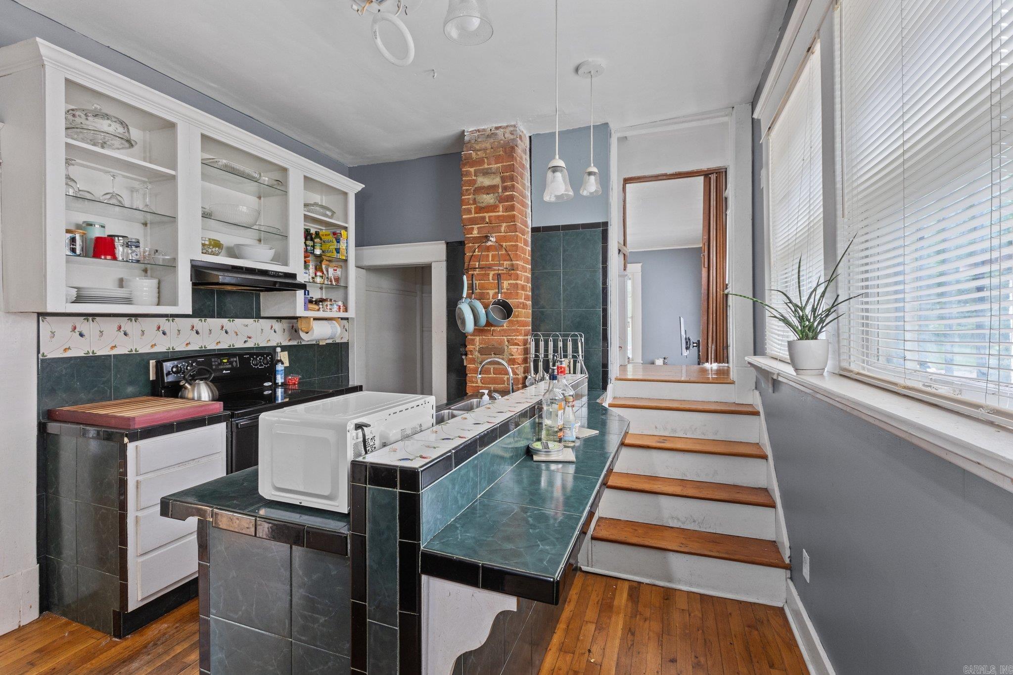 Oak Terrace - Residential