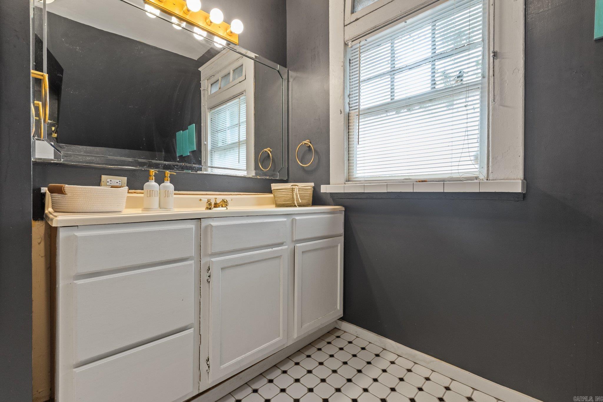 Oak Terrace - Residential