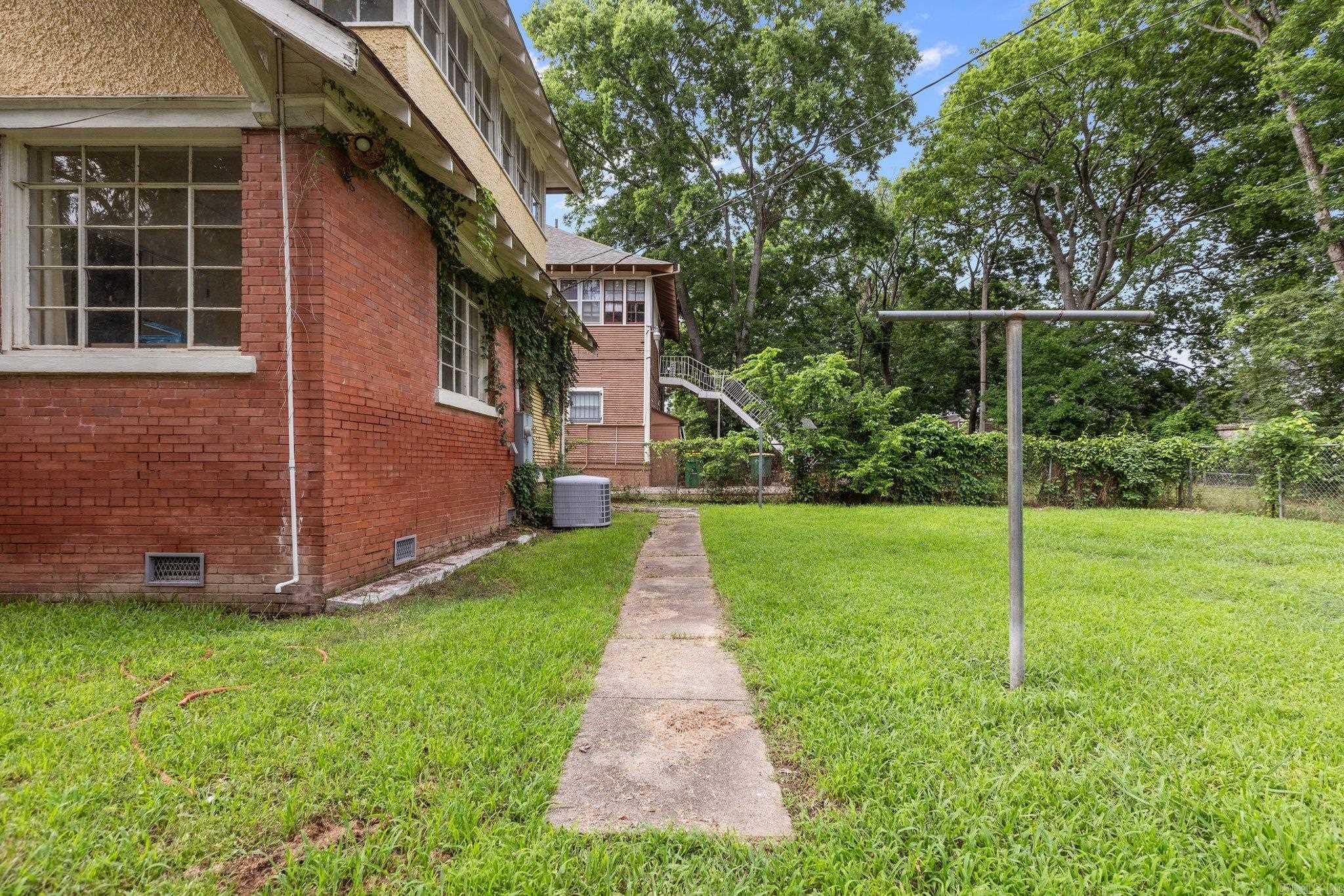 Oak Terrace - Residential