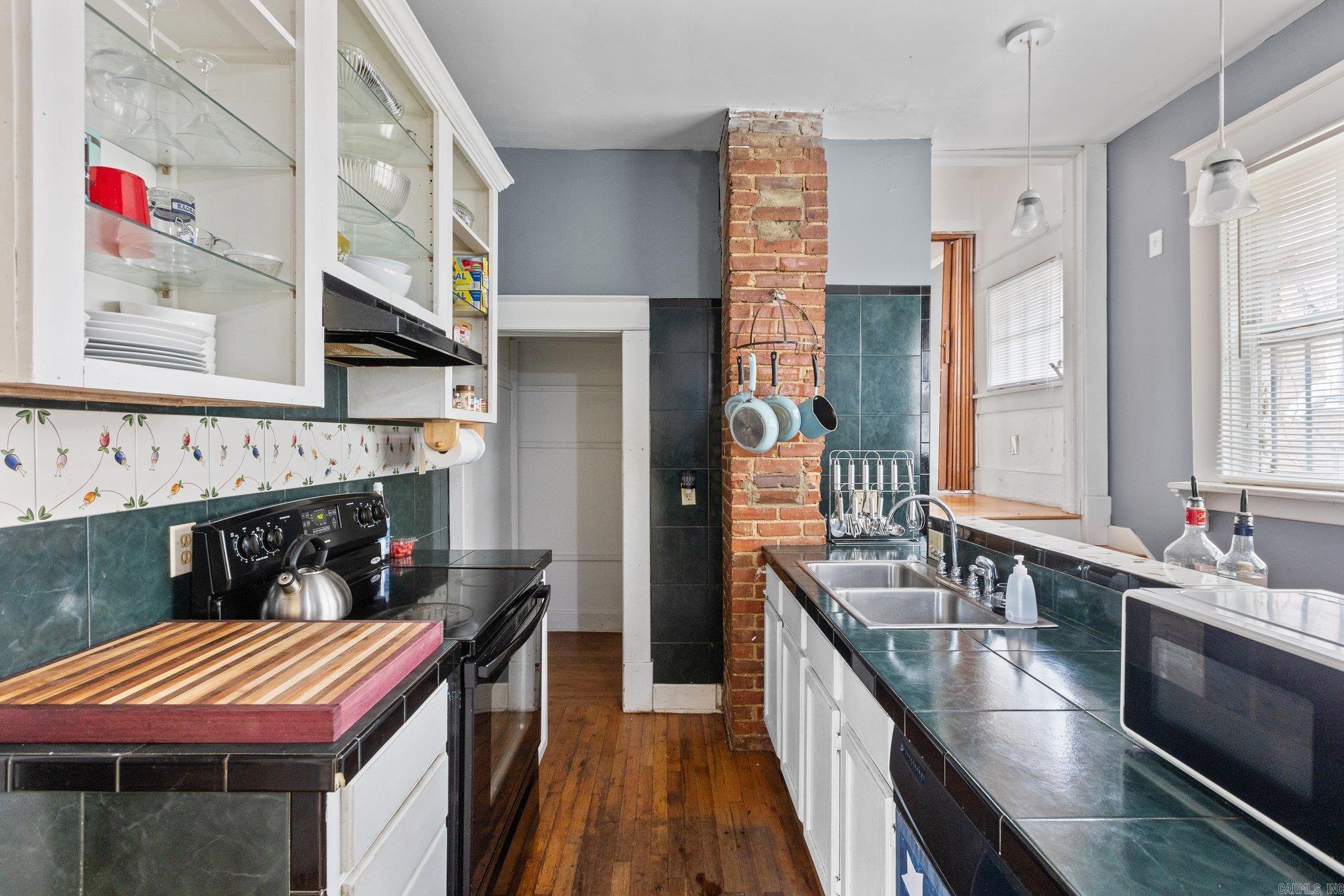 Oak Terrace - Residential