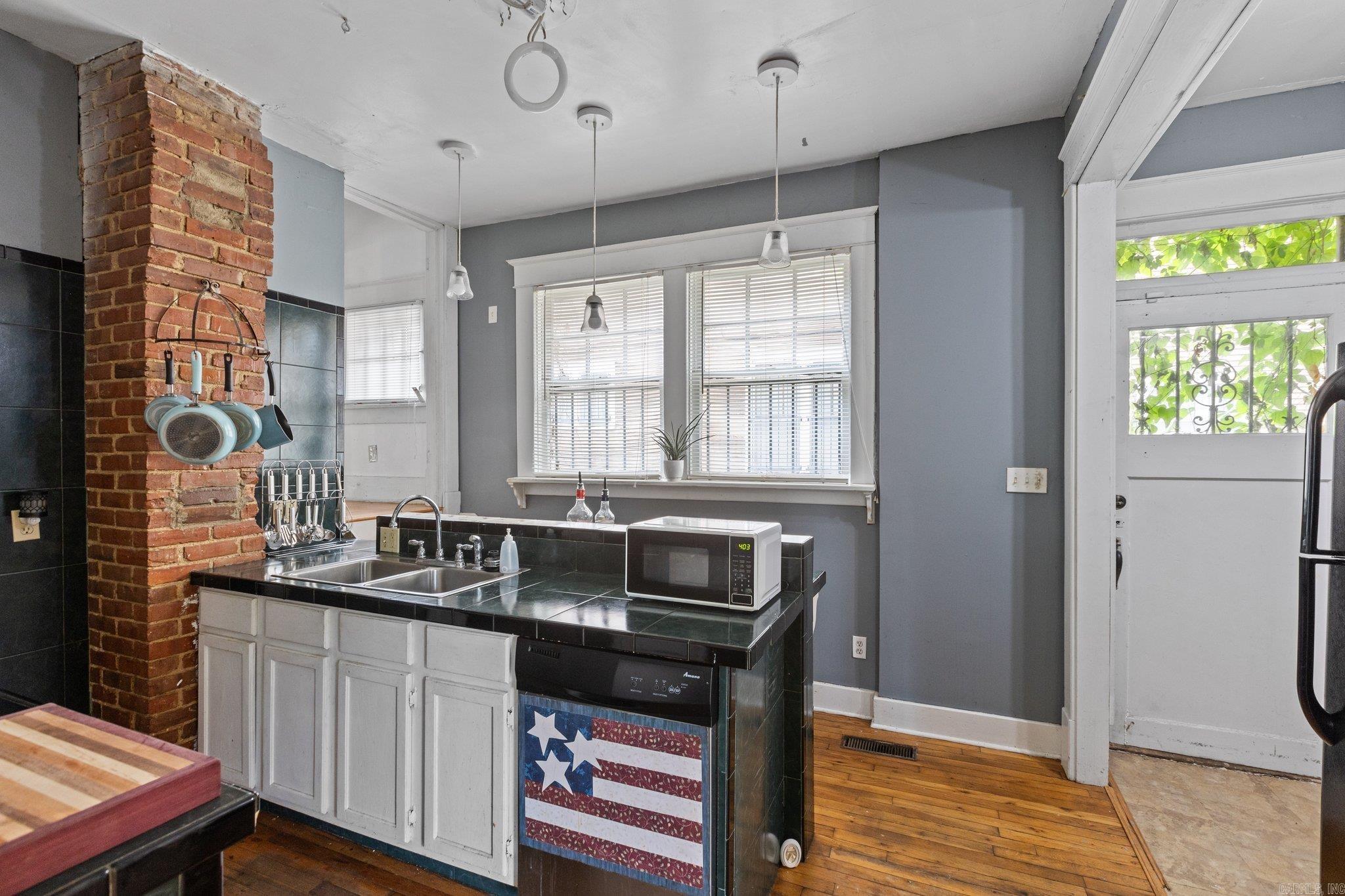 Oak Terrace - Residential