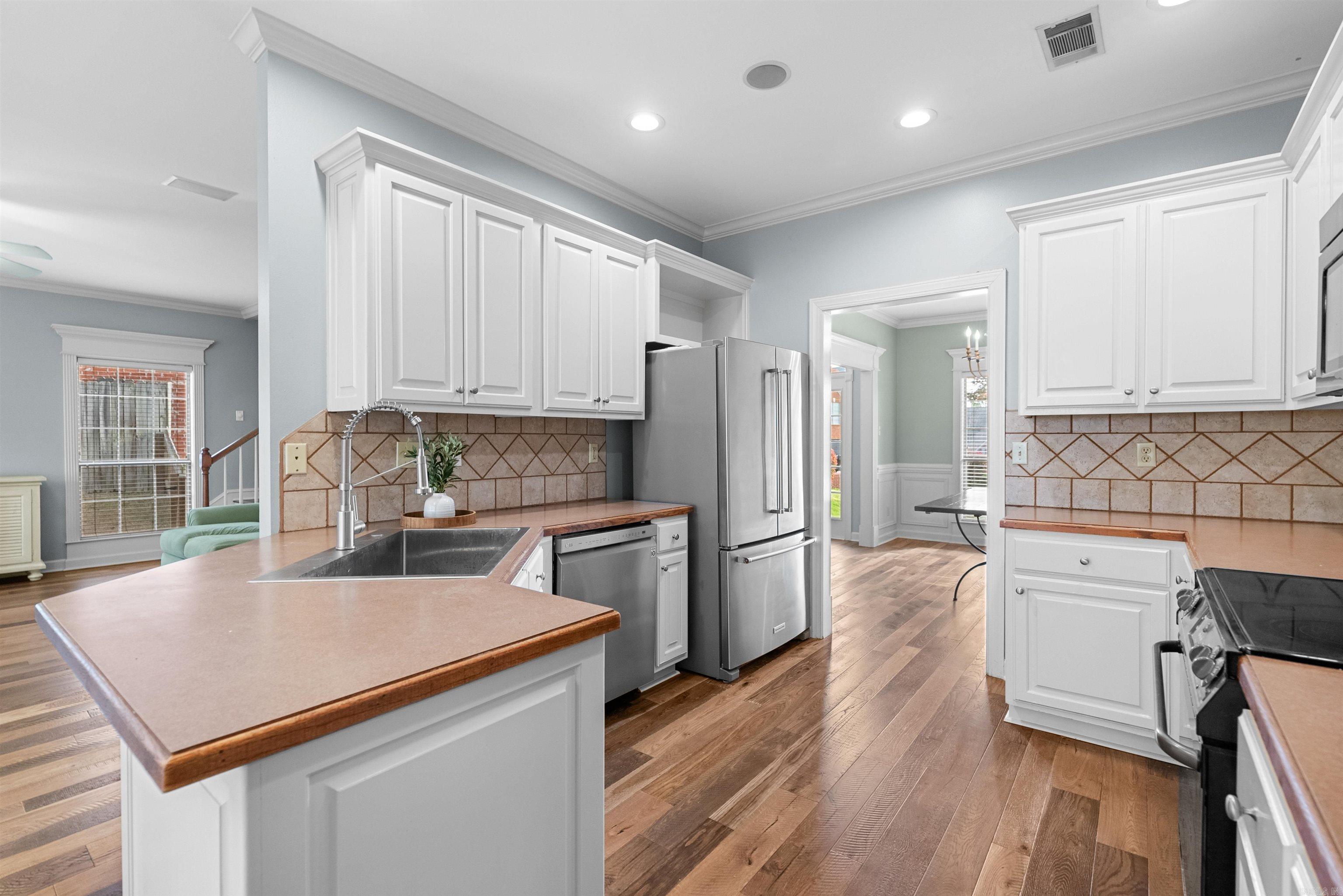 PEBBLE BEACH ESTATES - Residential