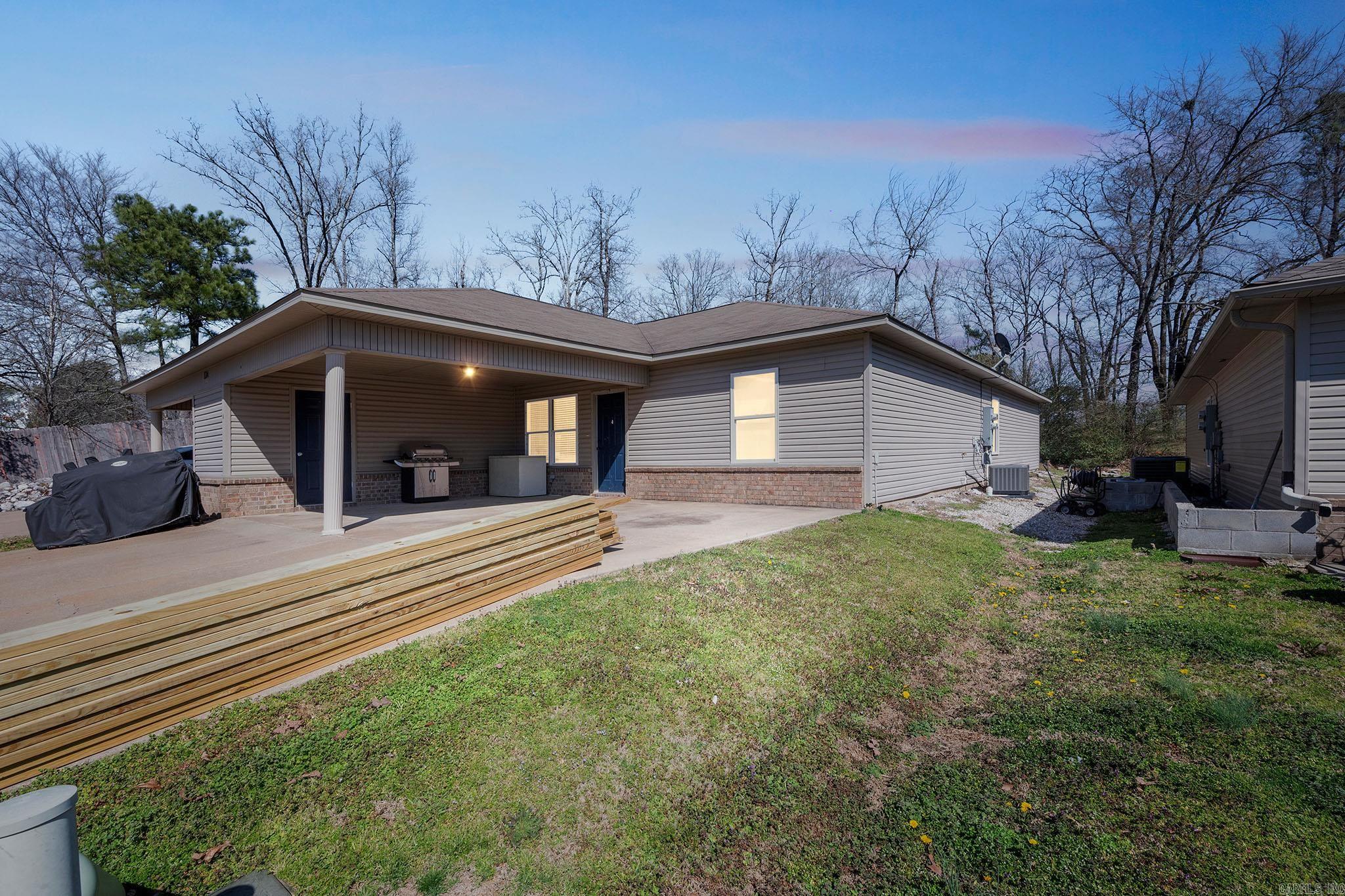 PEARCY, TOWN OF - Residential