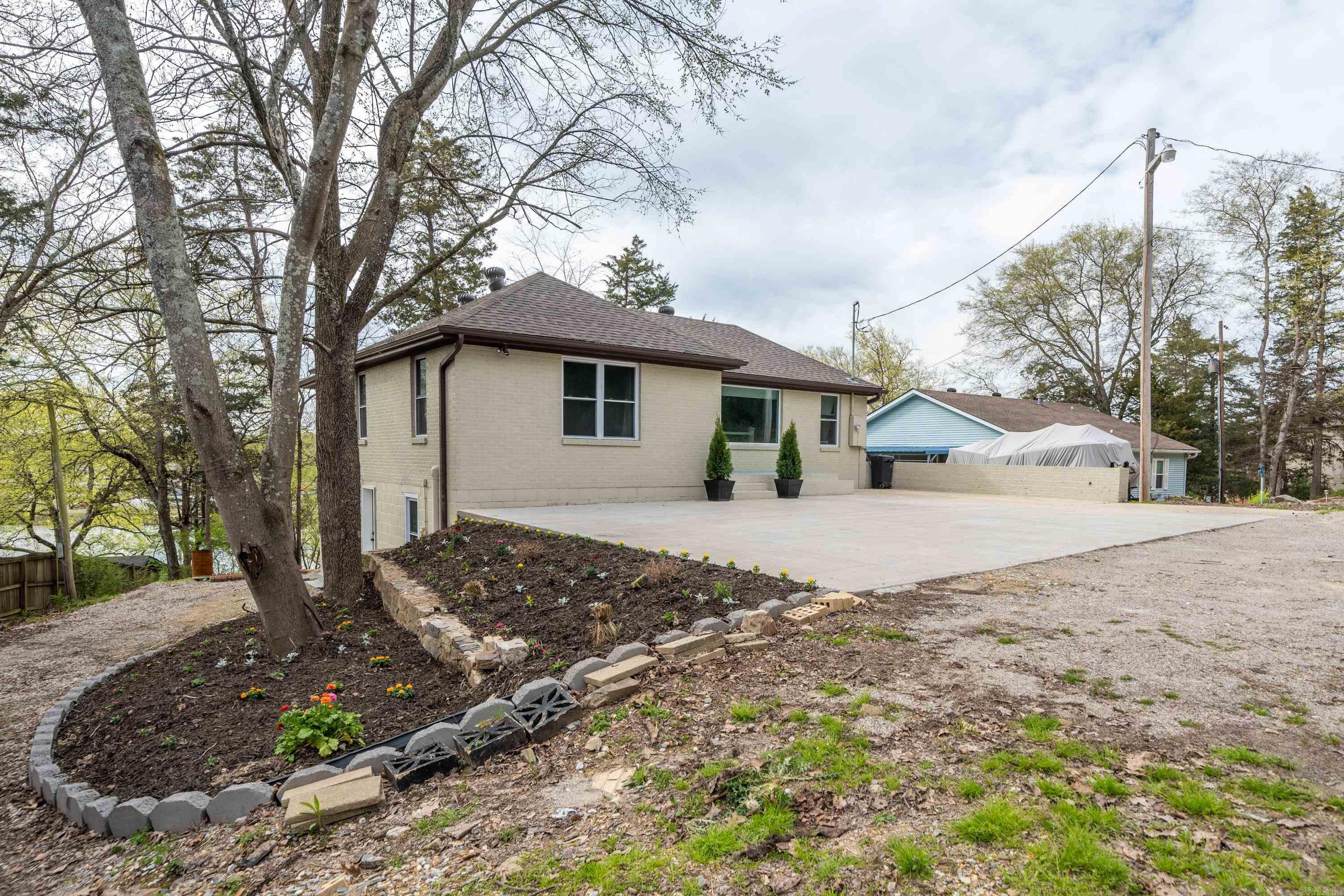 WESTWARD HO HEIGHTS - OUT - Residential