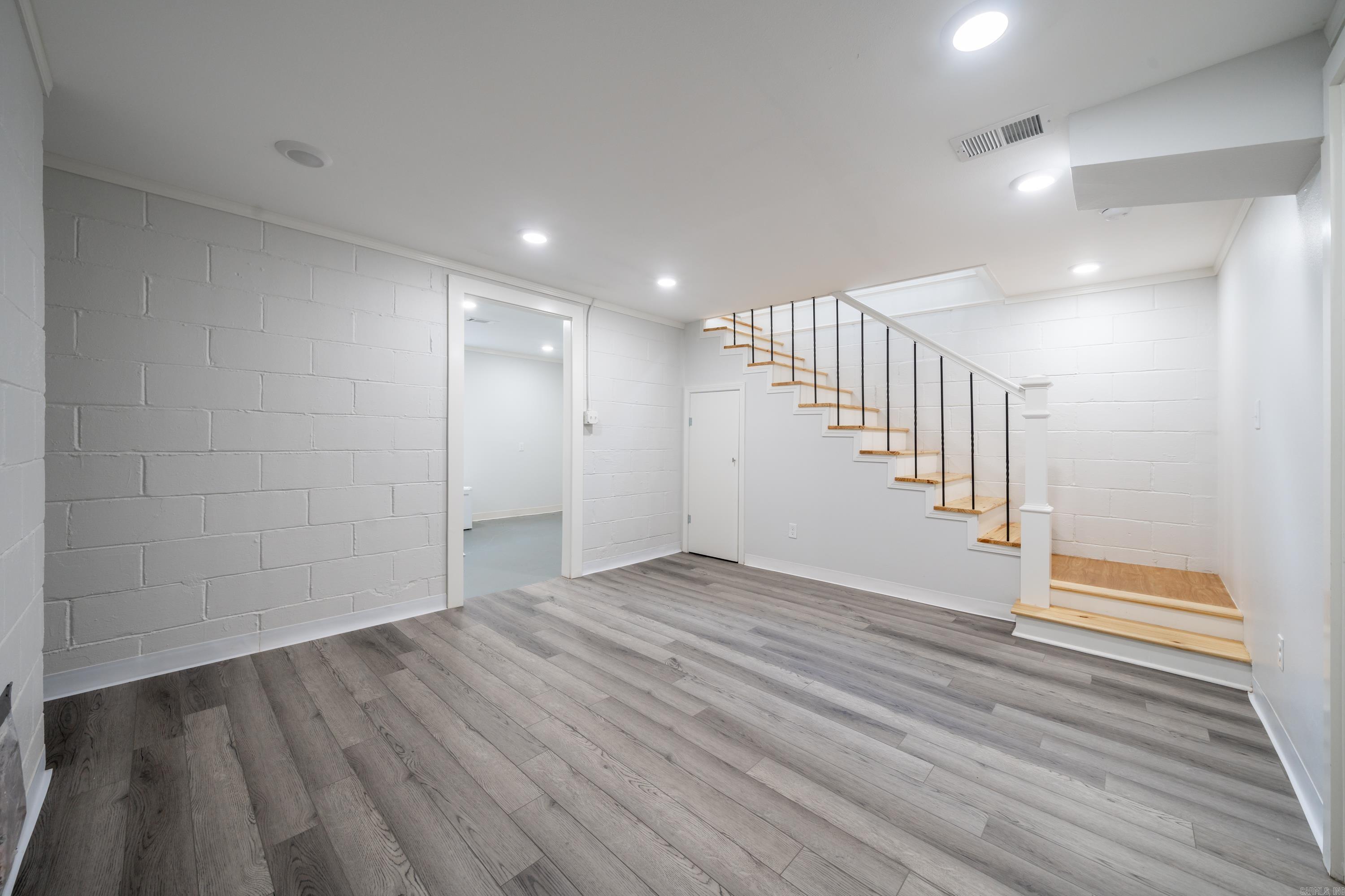 WESTWARD HO HEIGHTS - OUT - Residential