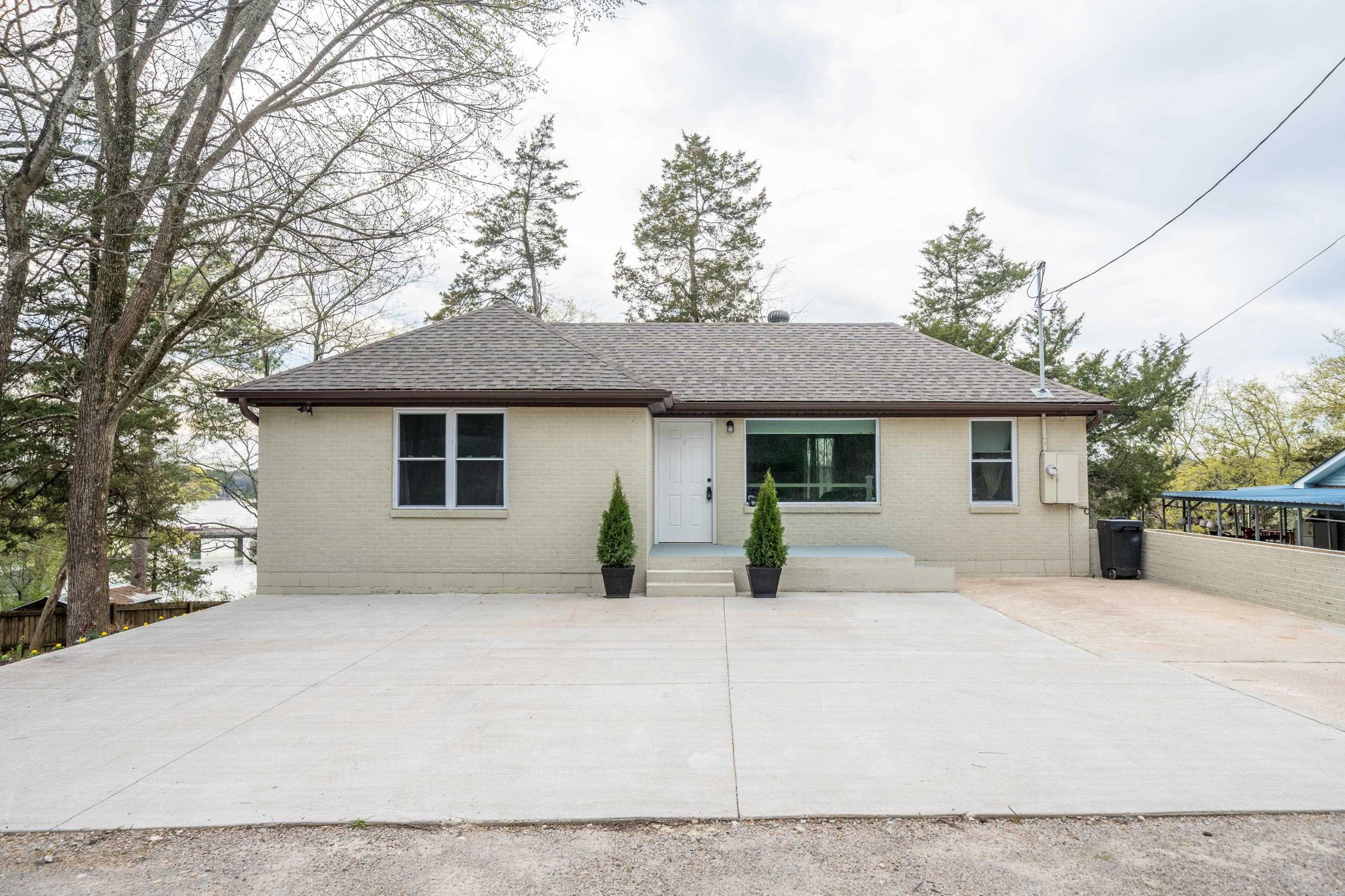 WESTWARD HO HEIGHTS - OUT - Residential