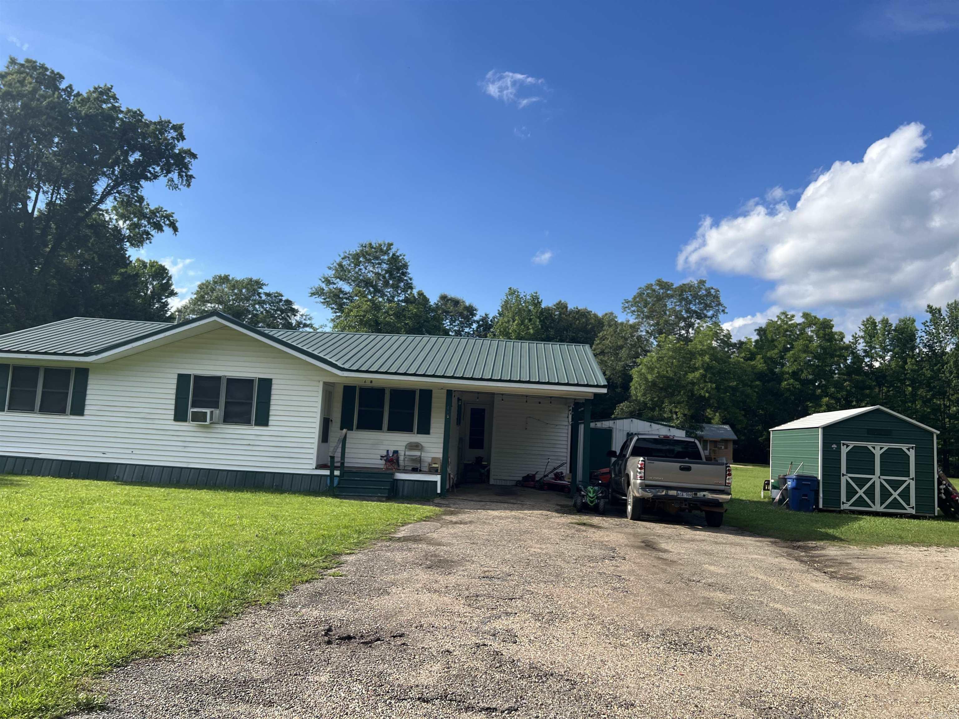 MOVE IN READY!!! MORE LAND FOR BUILDING MULTIPLe PROPERTIES OR TO ADD MULTIPLE MOBILE HOMES GREAT FOR INVESTORS BRING ALL OFFERS!!!