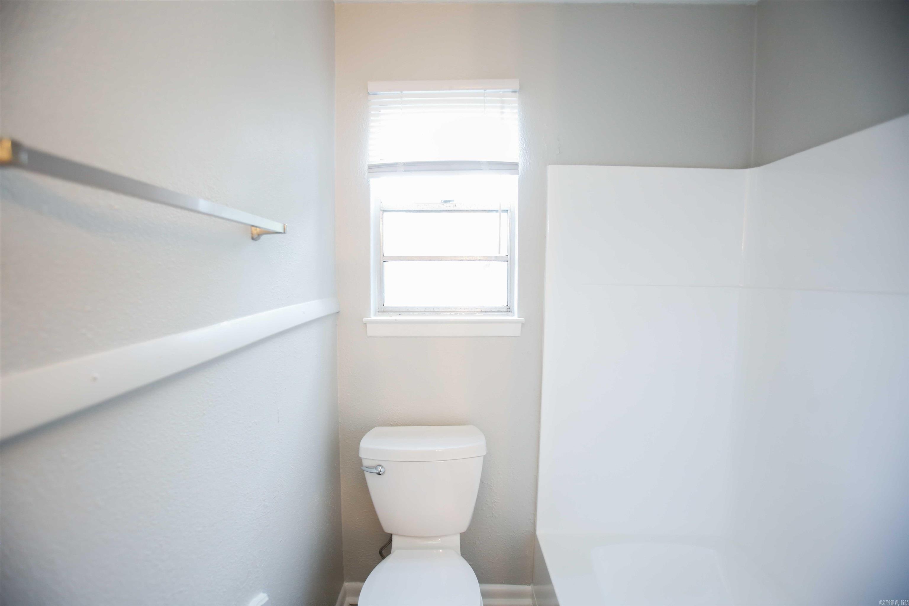 BELWOOD ADDN - Residential Lease