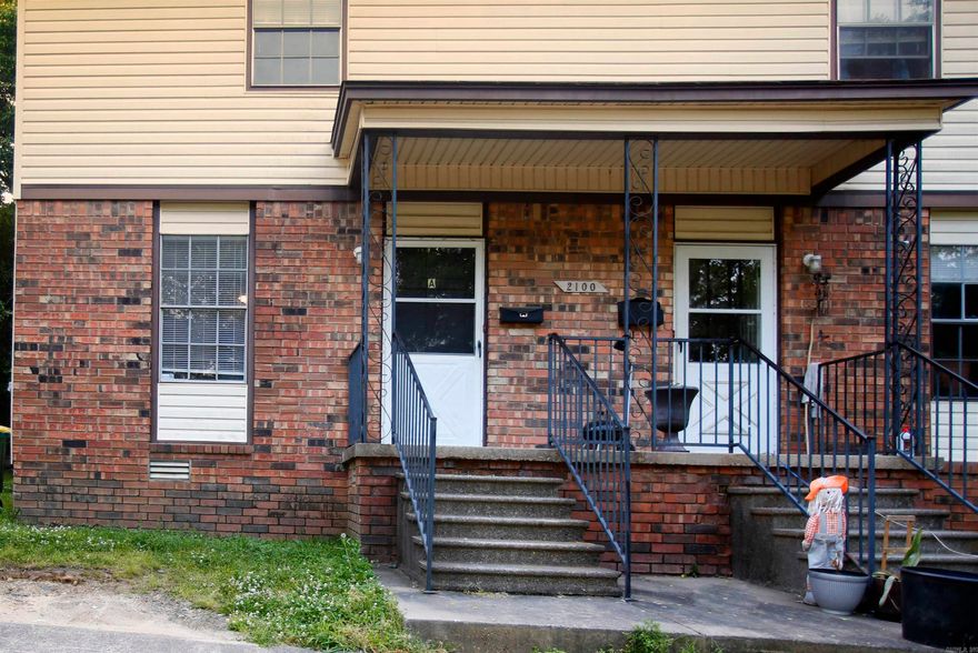 Cute 2Bd townhouse with convenient interstate access without the noise. Close to Burns Park. This property is managed by Hoffman Team so beware of scammers - we will never ask you to Cashapp us money. The lease for this property is for 18 months to 2 years with a 3% increase after the first year. Income must be 3x the amount of rent per month unless you have a housing voucher. Deposit, first month’s rent, and the $50 administration fee due before move in.