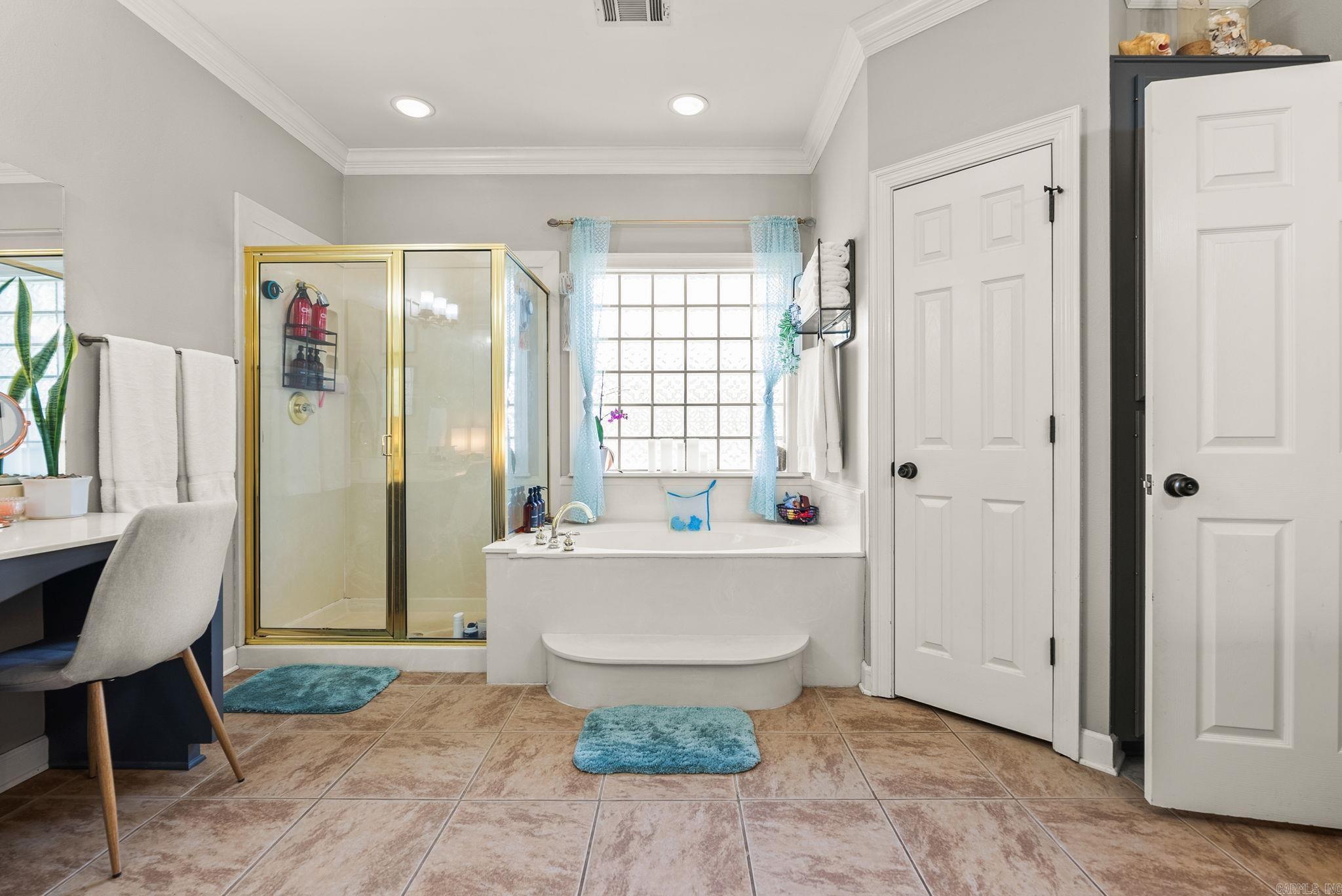 Royal Oaks - Residential