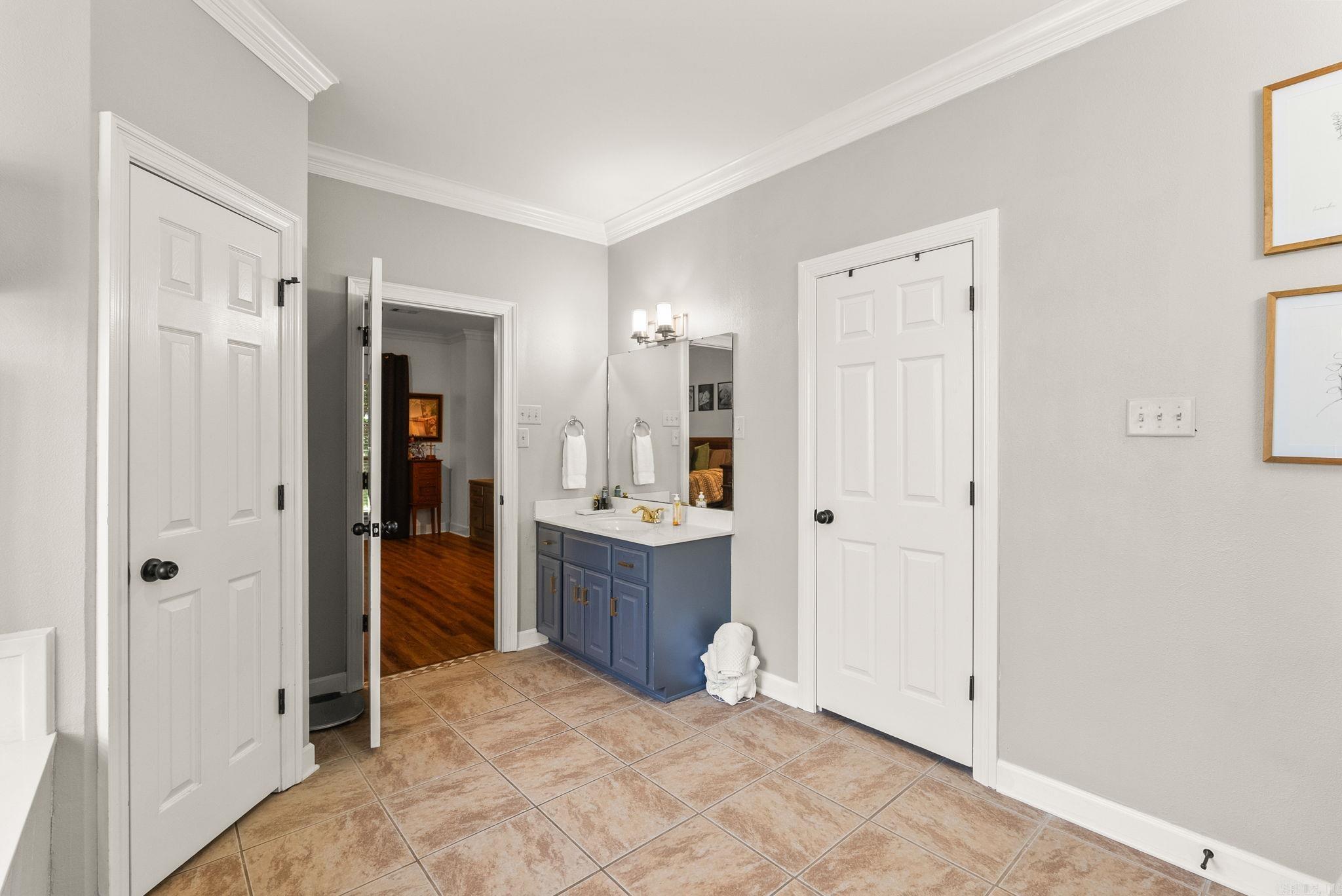 Royal Oaks - Residential