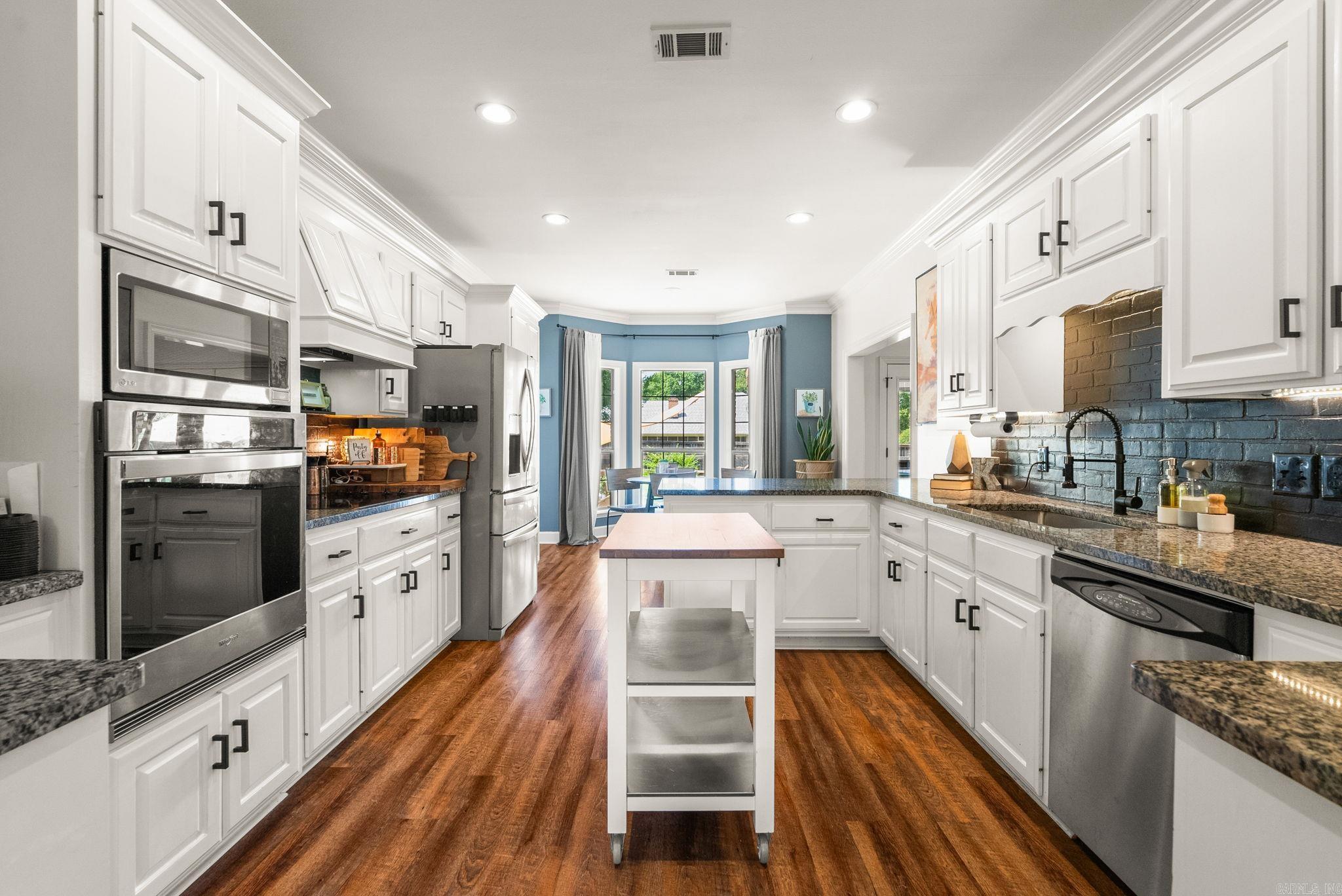 Royal Oaks - Residential