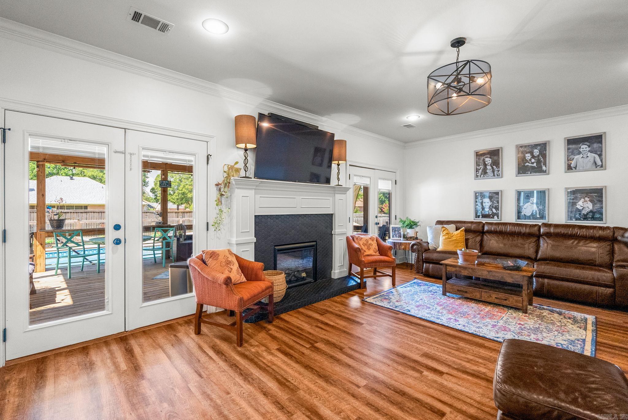 Royal Oaks - Residential