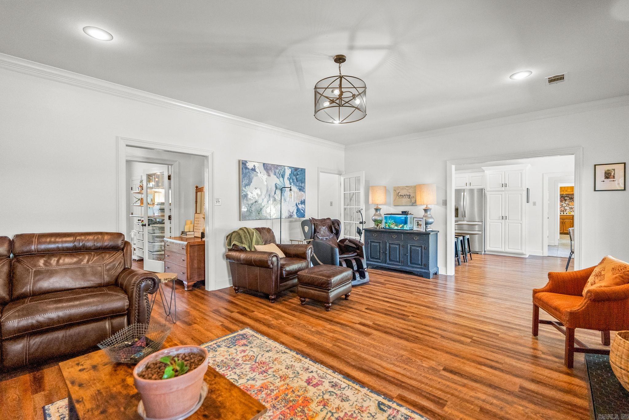 Royal Oaks - Residential