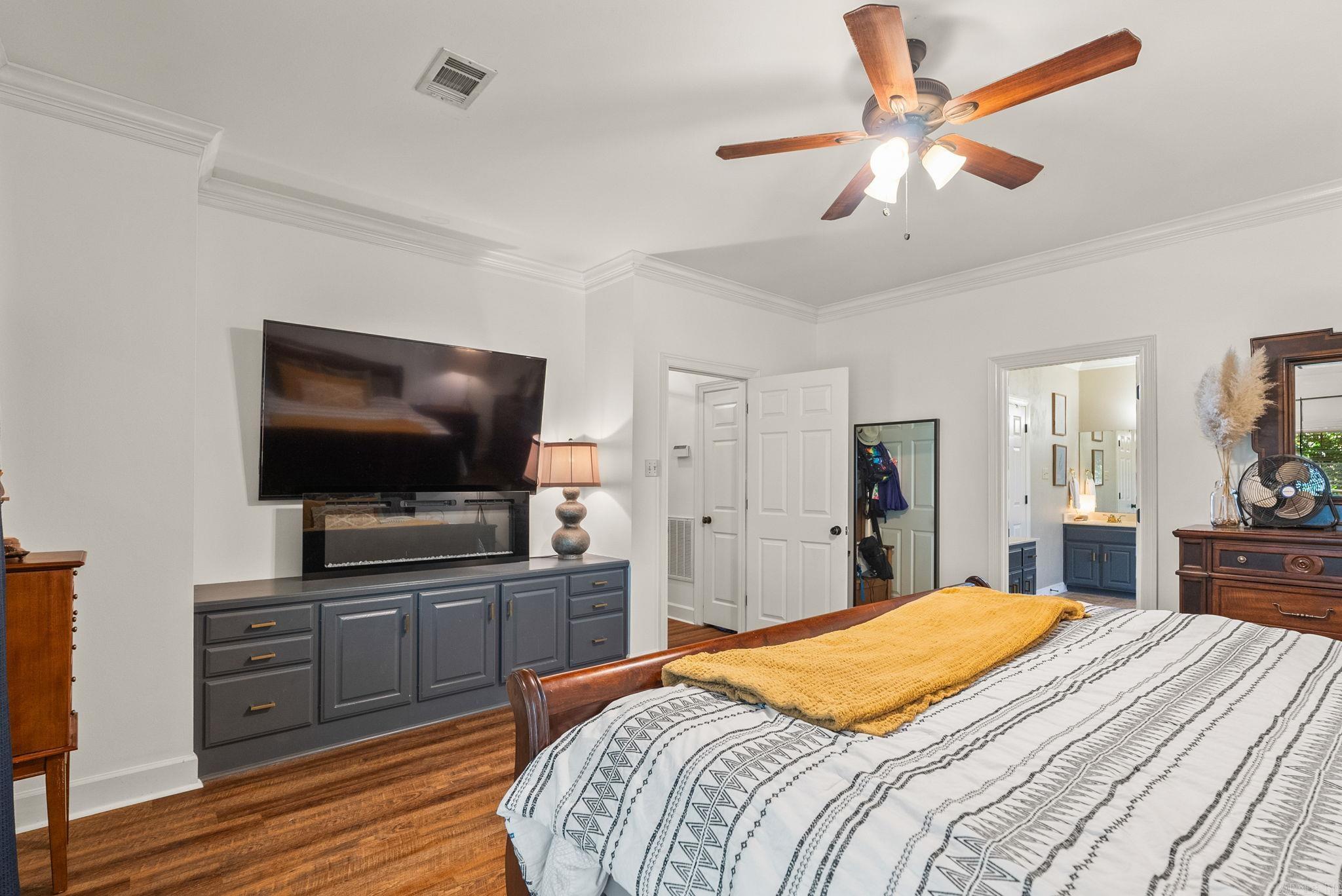 Royal Oaks - Residential