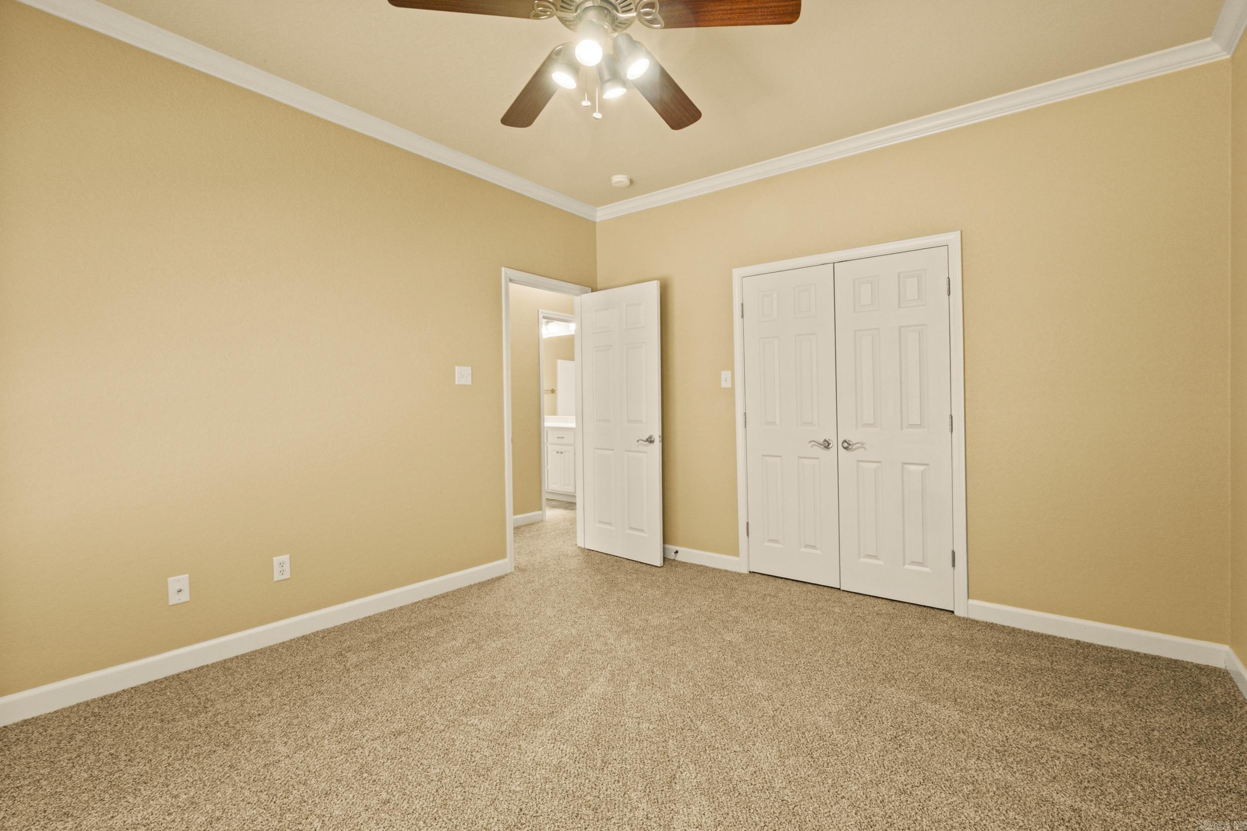 MILLERS CROSSING - Residential