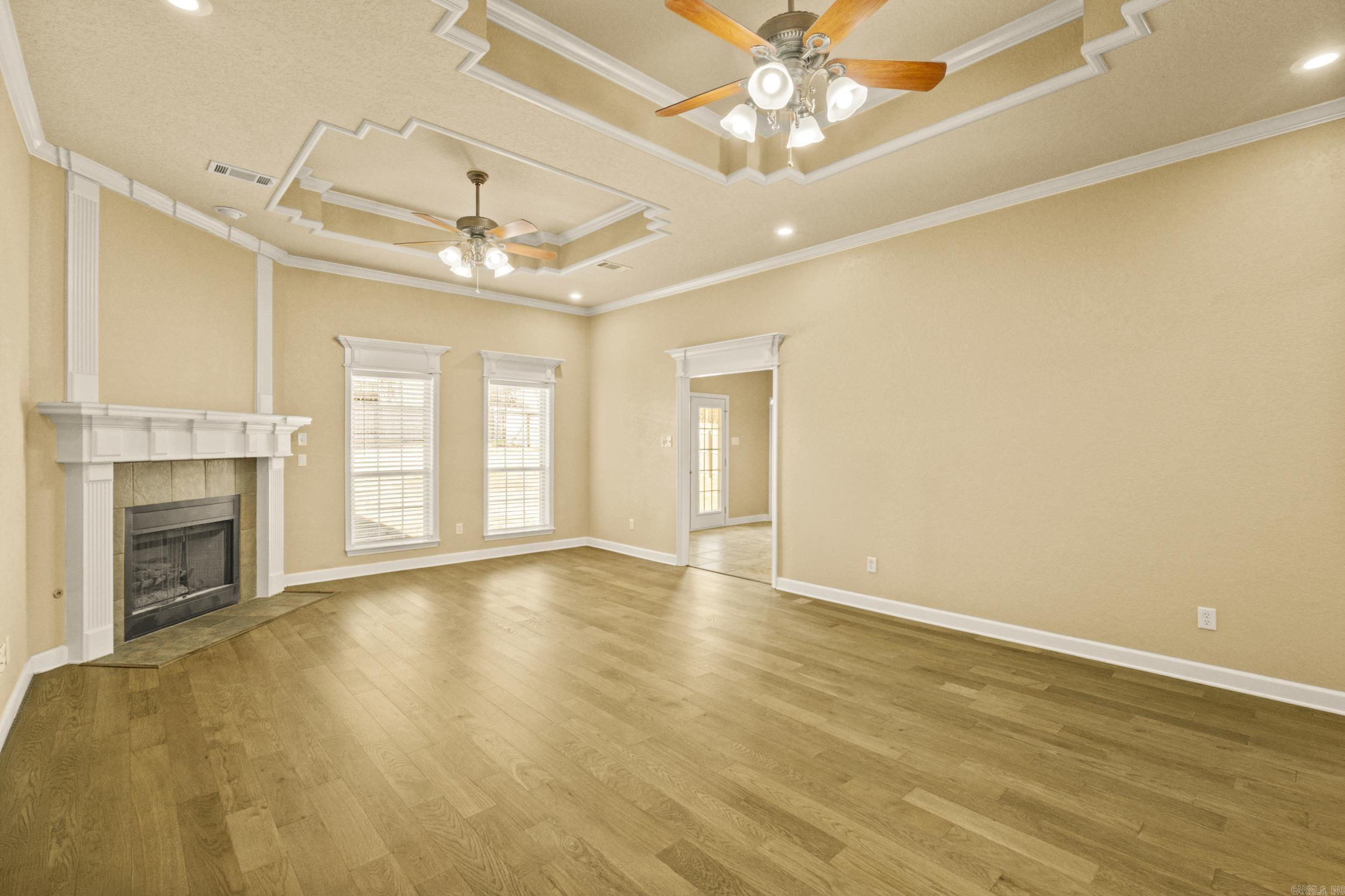 MILLERS CROSSING - Residential